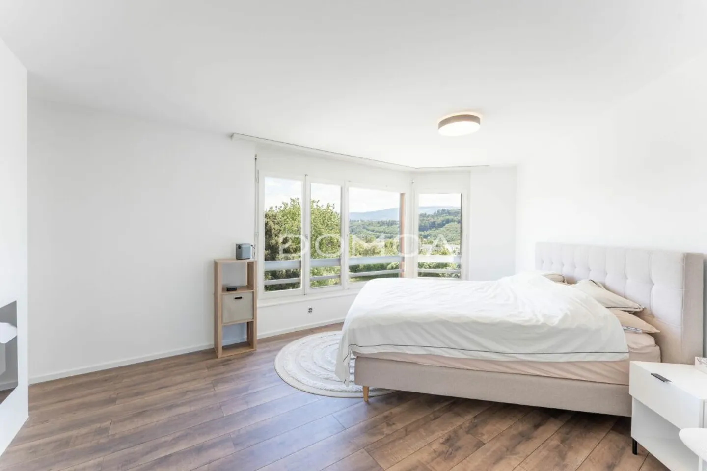 Renovated 4.5-room penthouse with large terrace - Brightness, charm, and comfort! - Photo 7 of 12