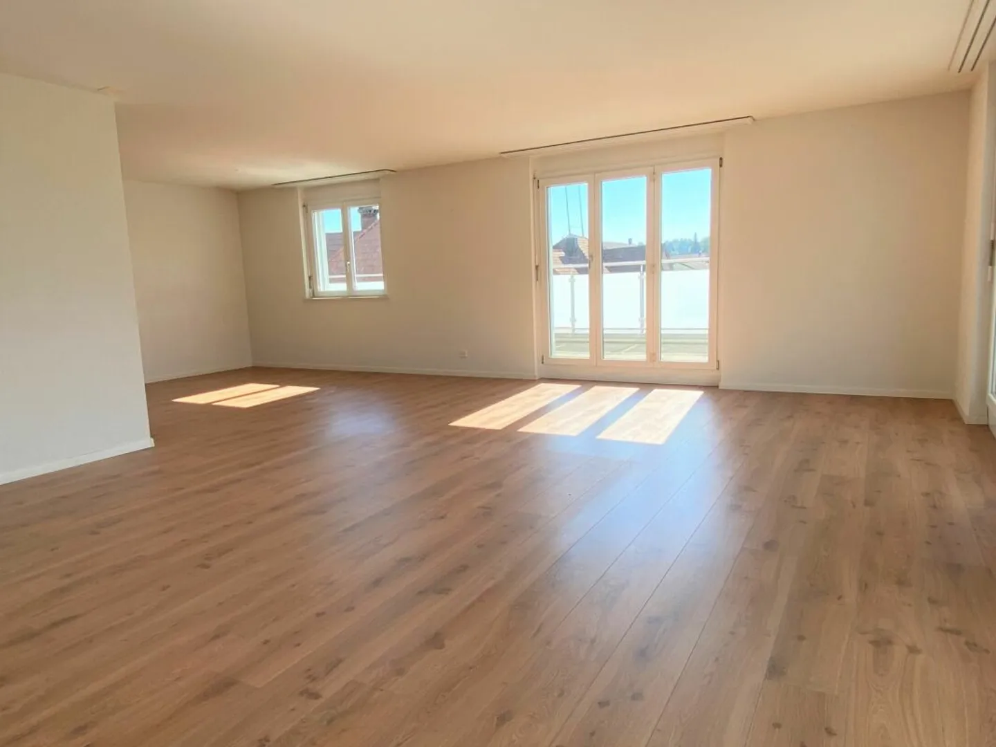 Traumhafte Attika-Wohnung mit Terrasse - Foto 5 von 13