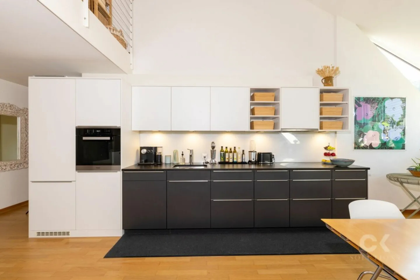 Exclusive 4.5-room gallery apartment with high-quality expansion - Photo 5 of 13