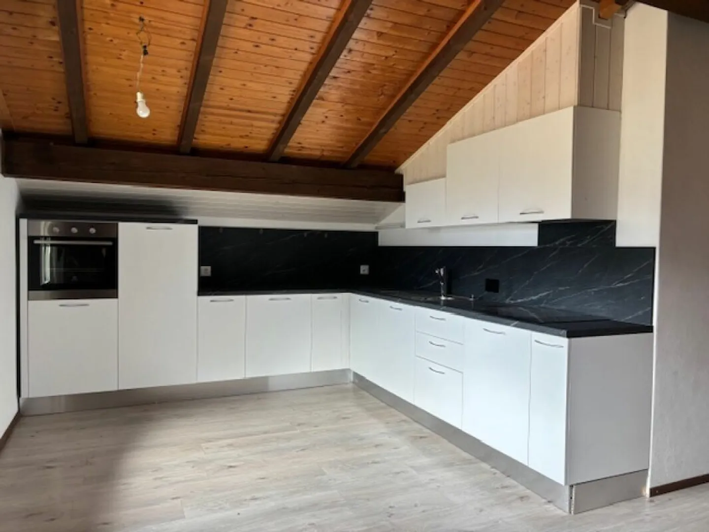 DACHGESCHOSS WOHNUNG - Foto 2 von 10