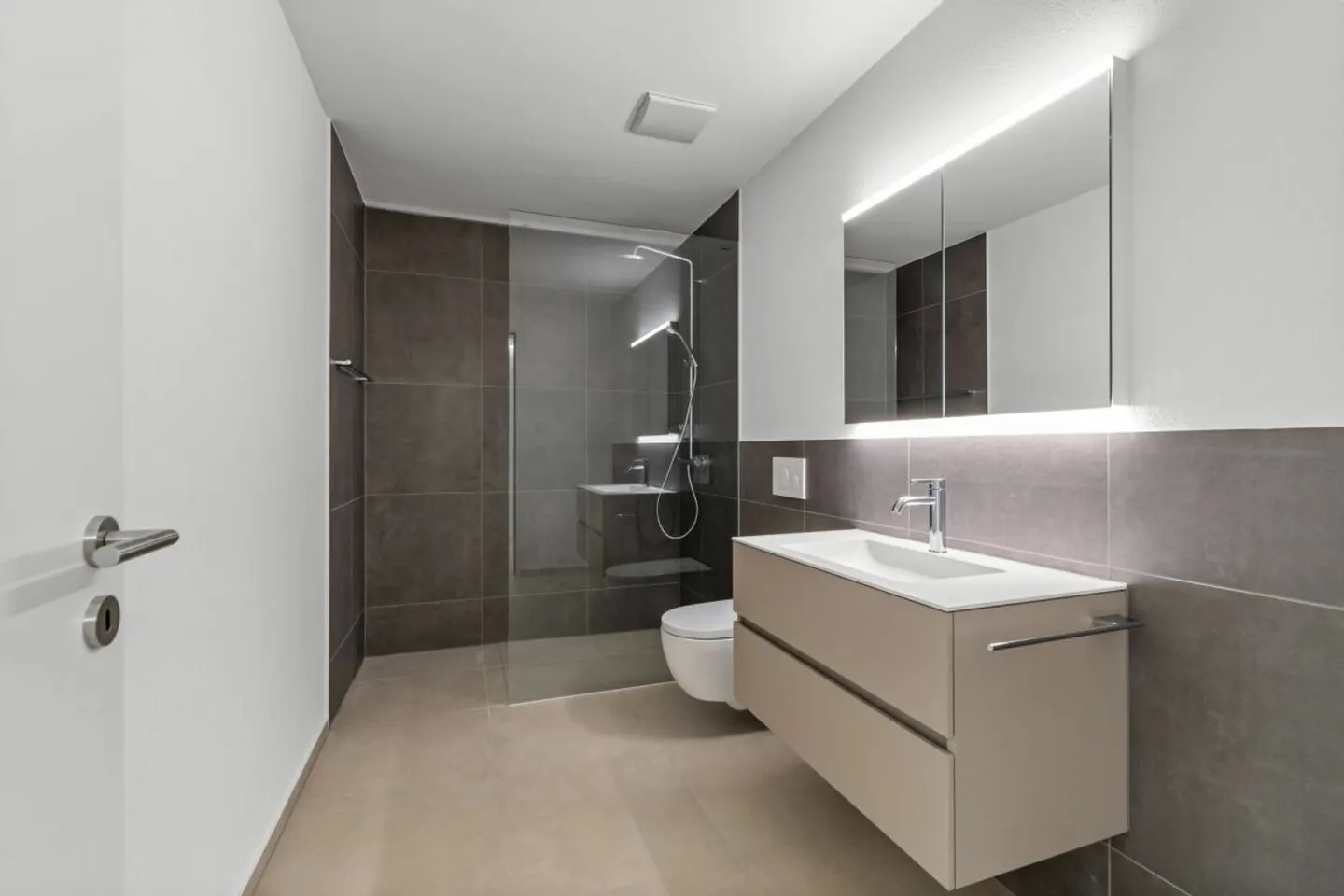 TILIA | Living with lake view - 4.5-room ground floor apartment E002 - Photo 11 of 13