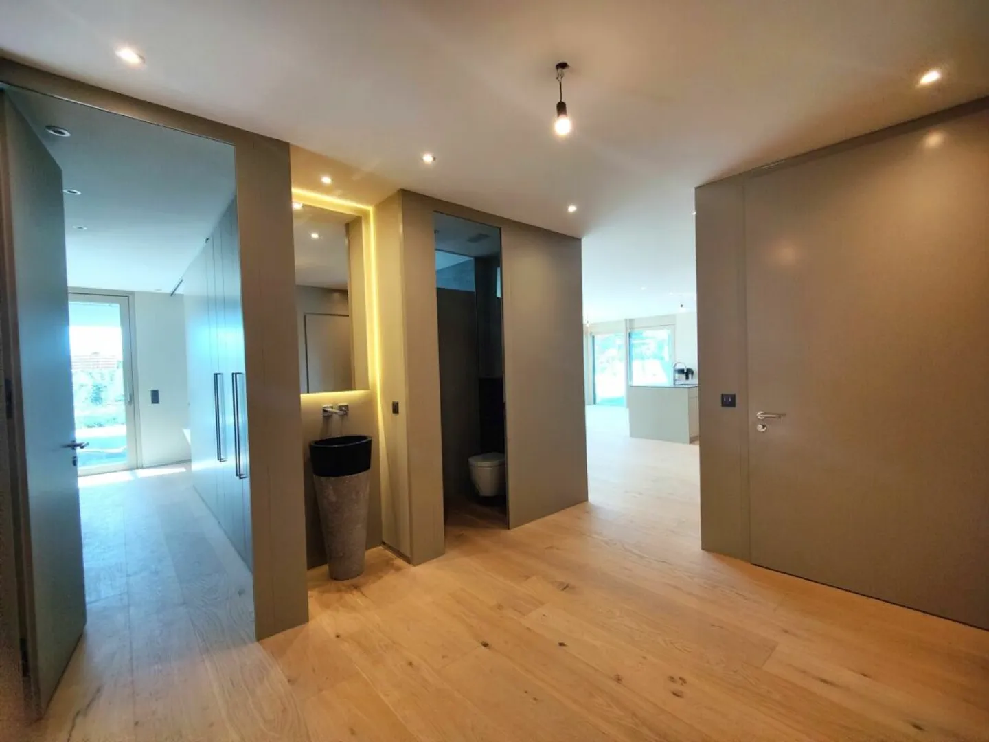 Alto sopra il lago di Sempach - Foto 2 di 8