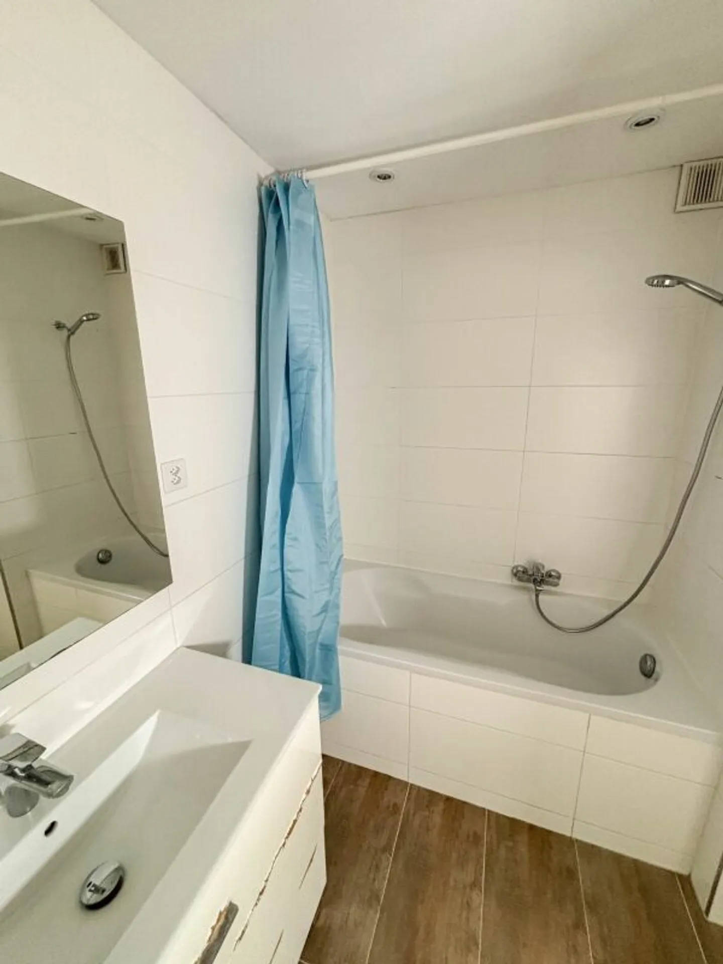 Appartement spacieux de 5 pièces - Photo 11 sur 13