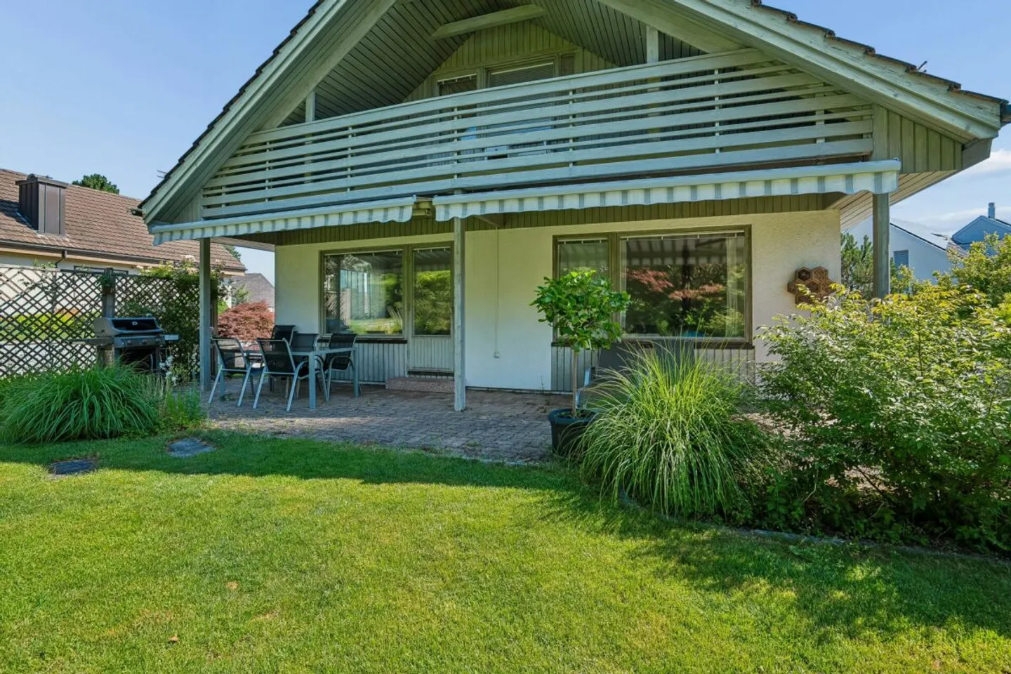 Casa familiare svedese con spazio per la progettazione - Foto 9 di 13