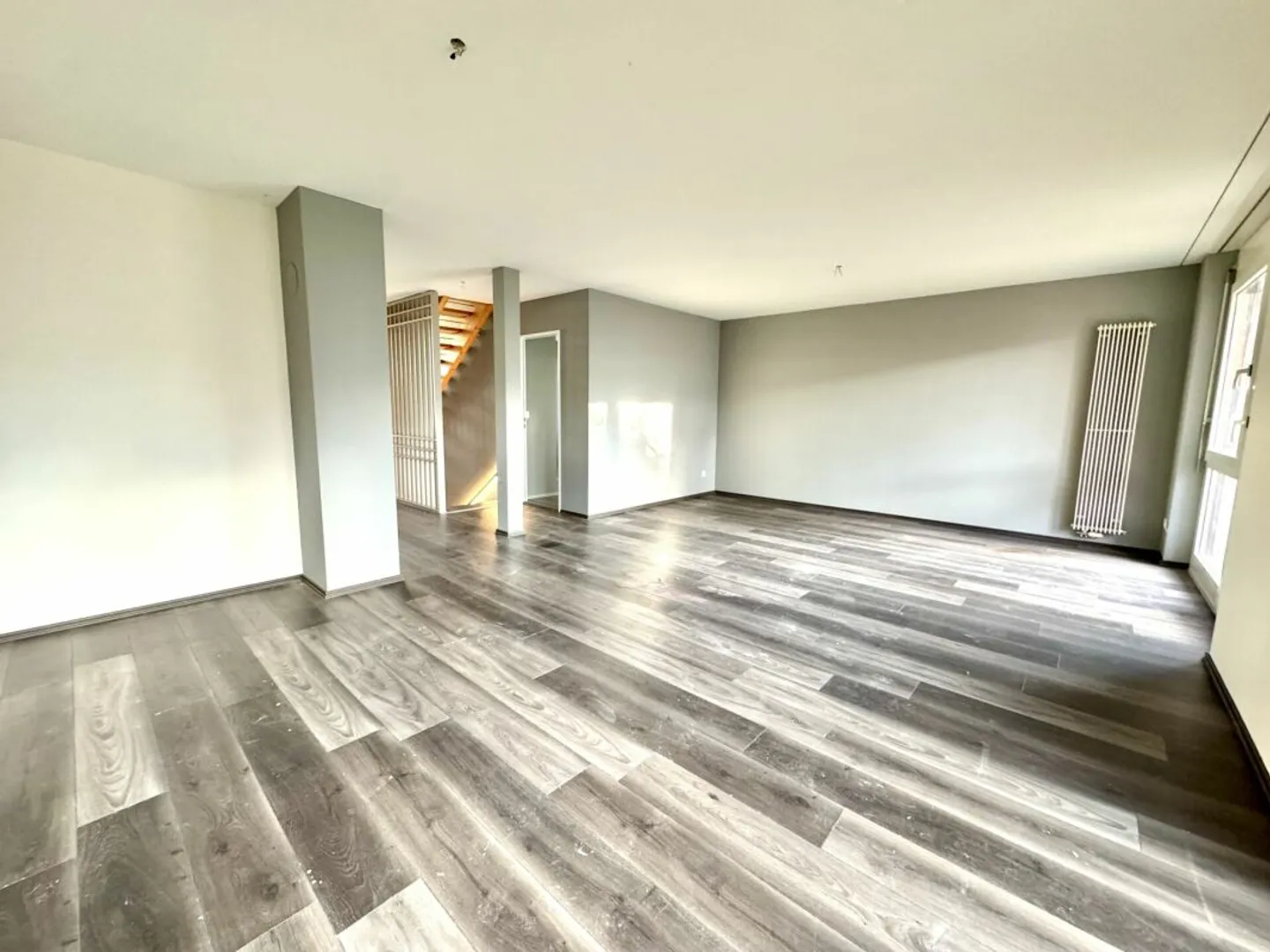 Charming Townhouse in Quiet Area - Photo 3 of 12