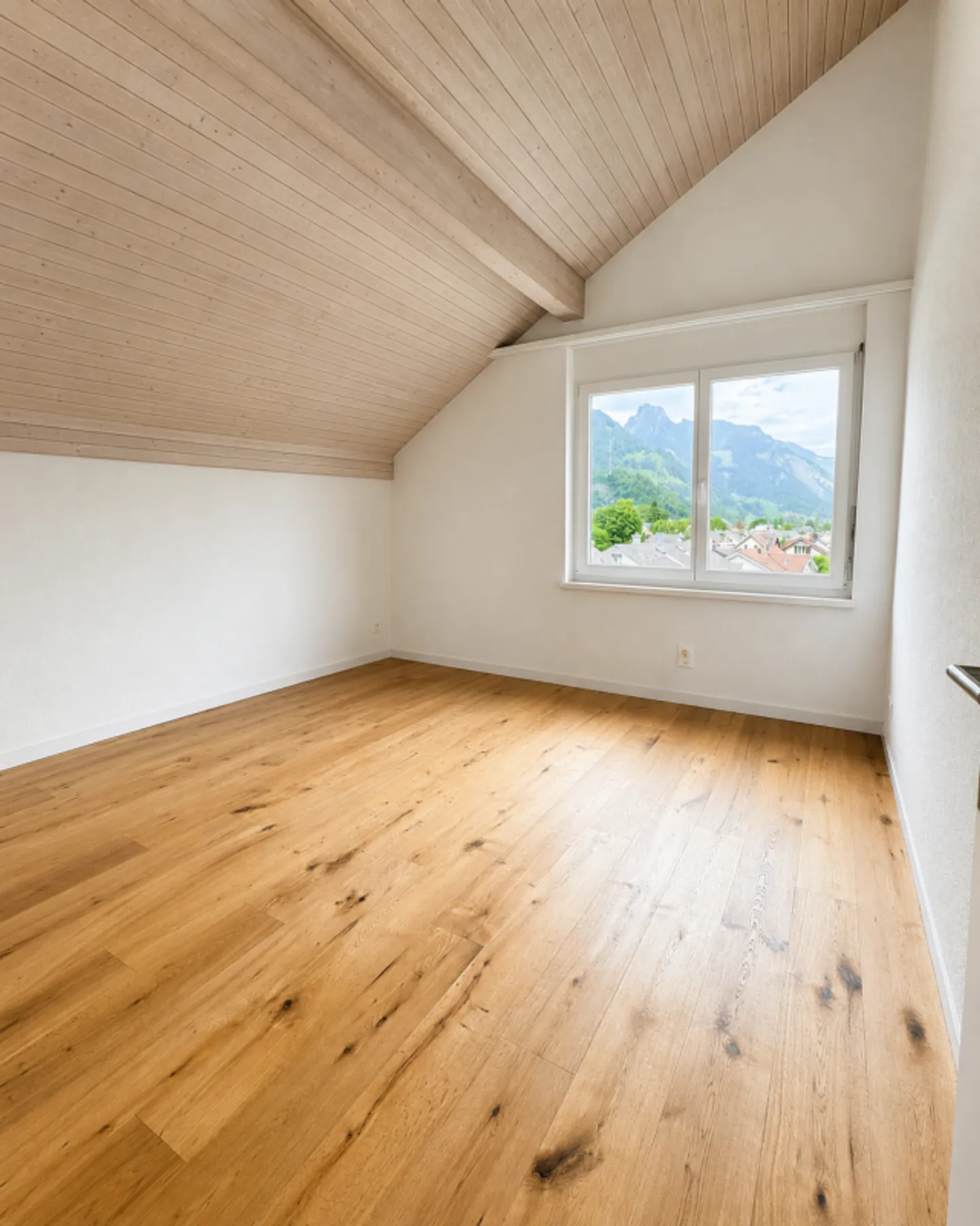 Attico di 4,5 stanze a Niederurnen - Foto 5 di 10
