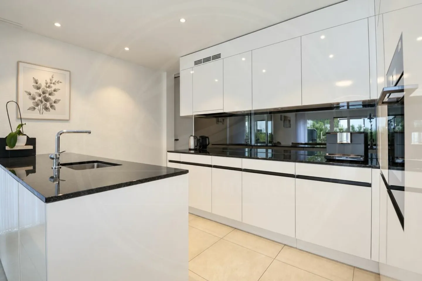 Spacious semi-detached family house with plenty of space for the whole family in Birrhard - Photo 3 of 13