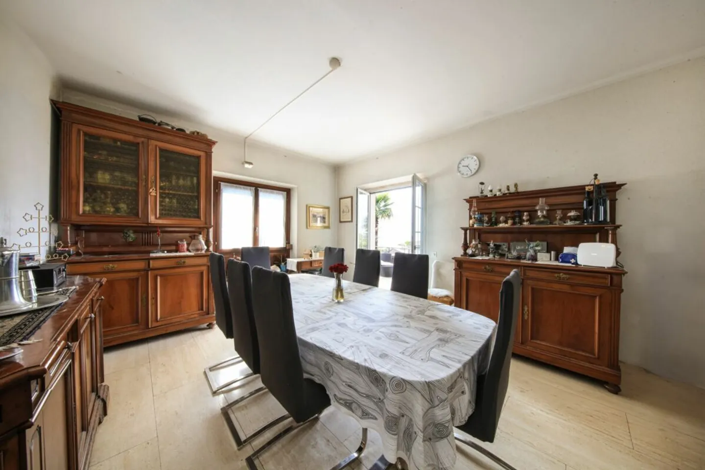 MINUSIO - Ampia Villa con piscina in ottima posizione - Foto 8 di 13