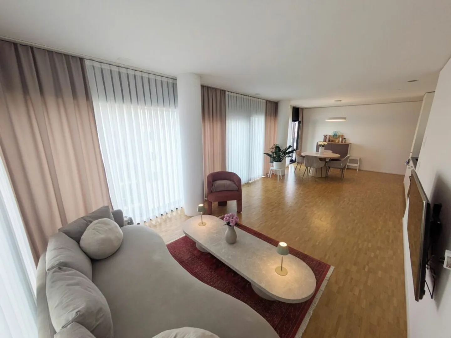 Vie luxueuse dans le Claraturm - Photo 7 sur 12