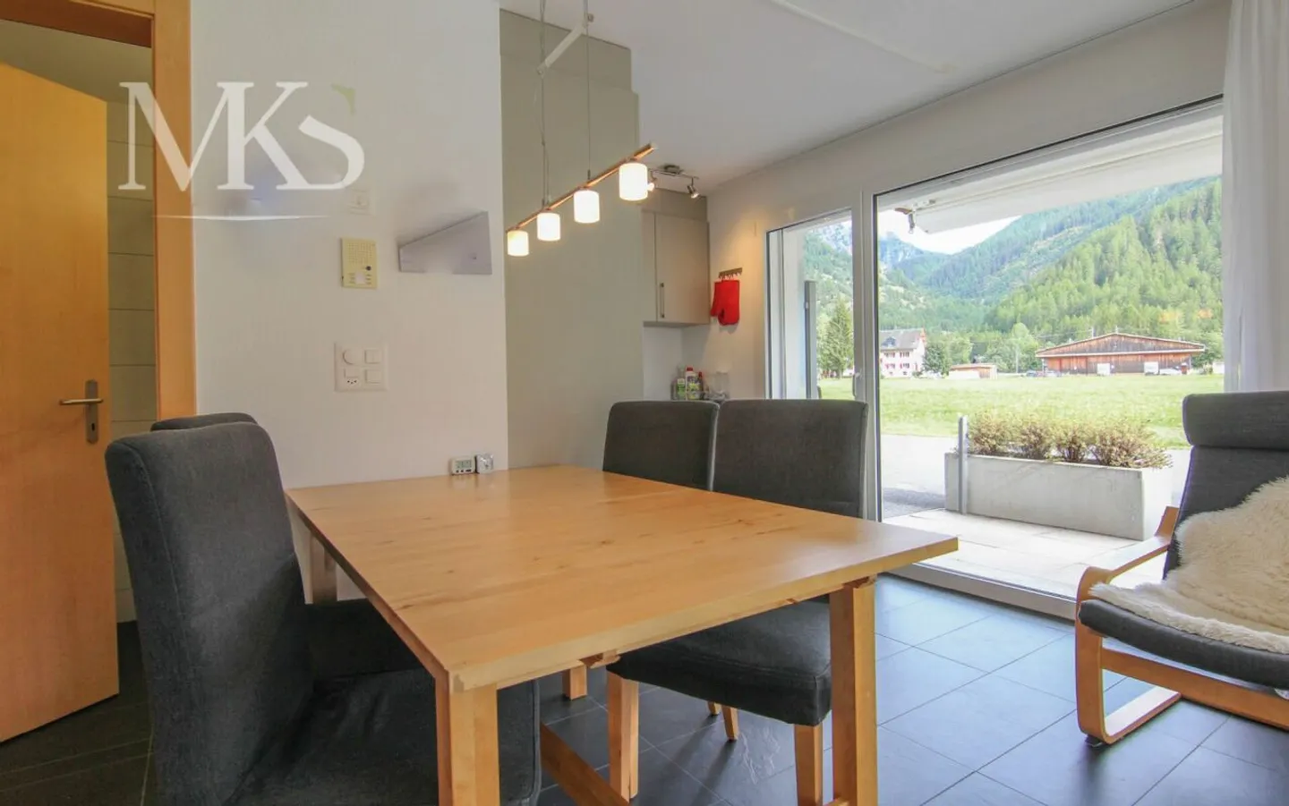 Your sunny spot in the cross-country skiing paradise Goms - bright 2.5-room apartment with garage - Photo 4 of 13
