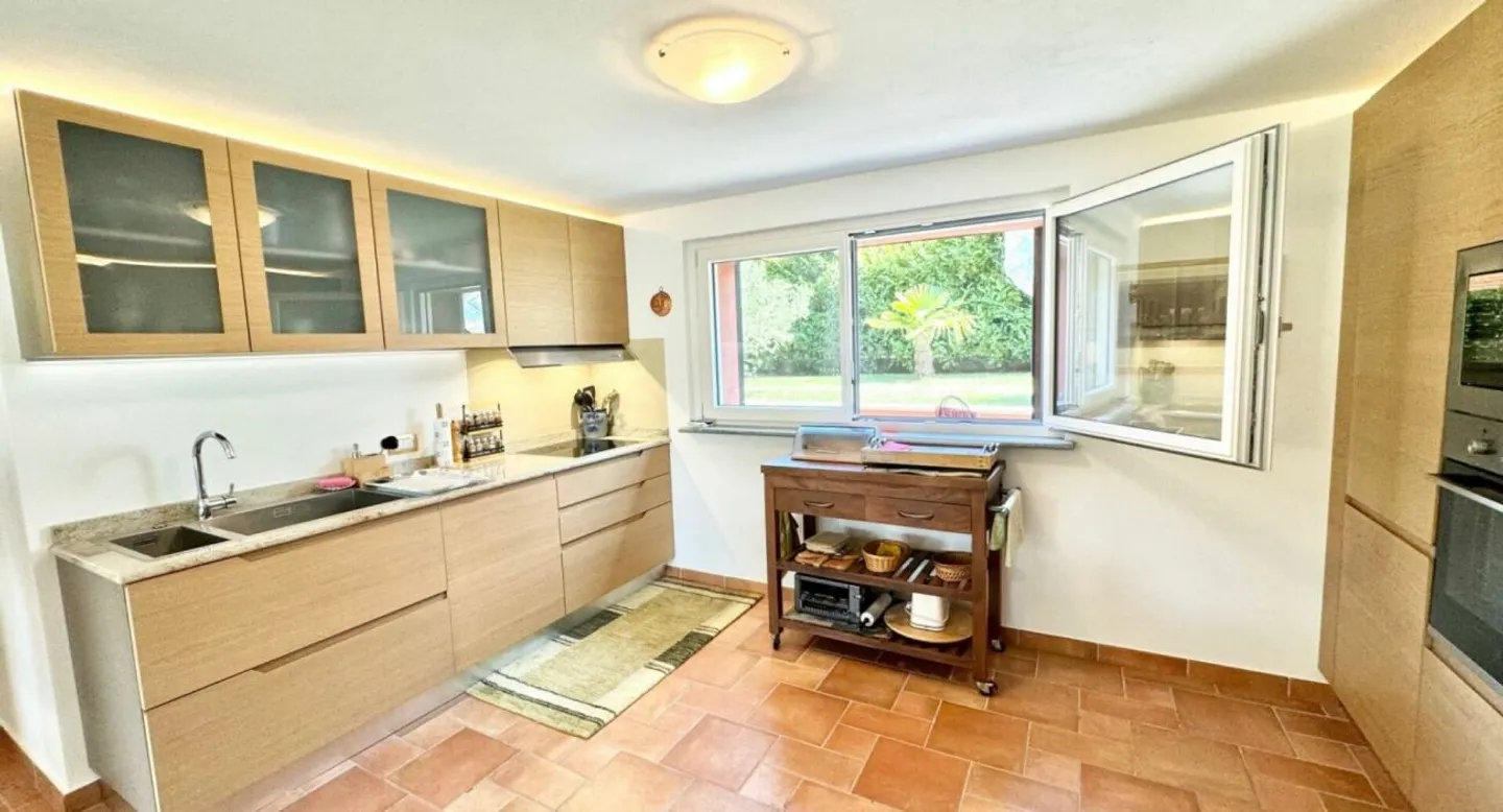 Paradiso delle vacanze in Italia (Brezzo di Bedero) - Foto 7 di 13