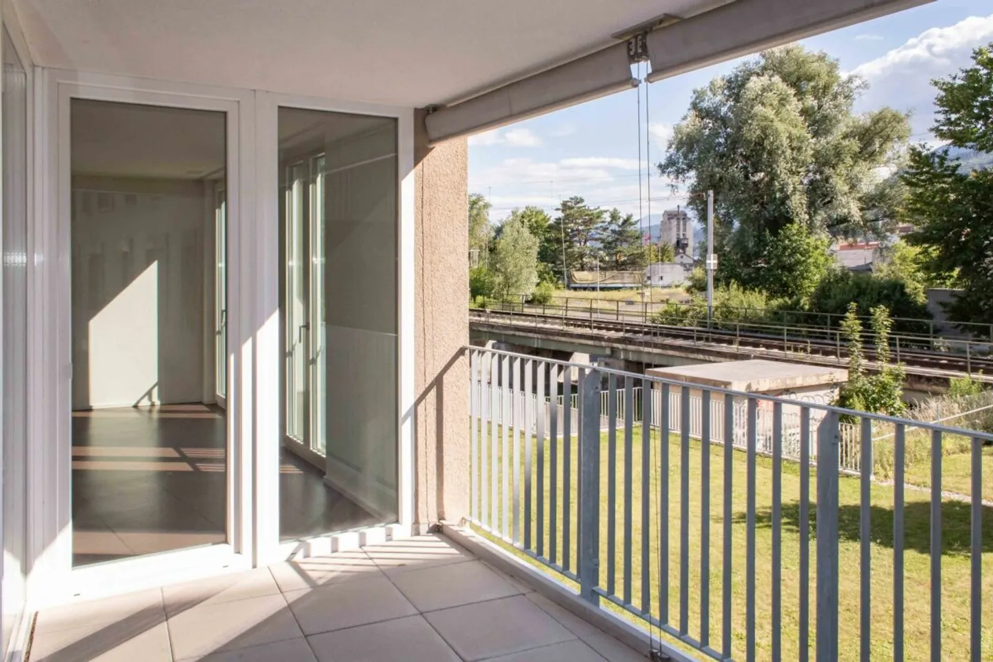 Top apartment near city center and train station - Photo 10 of 12