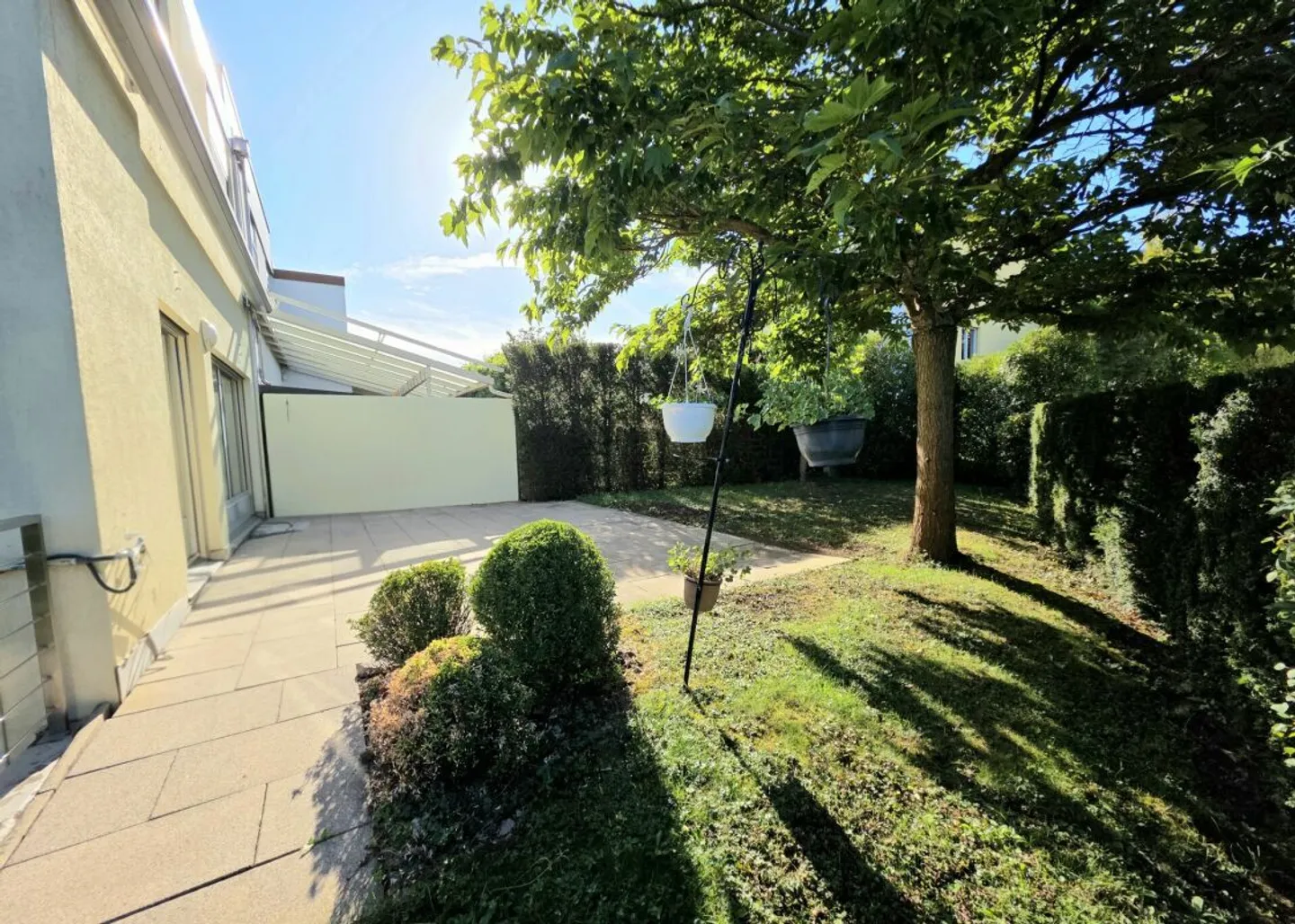Your new family happiness, spacious 5.5 room corner house with private garden! - Photo 6 of 13