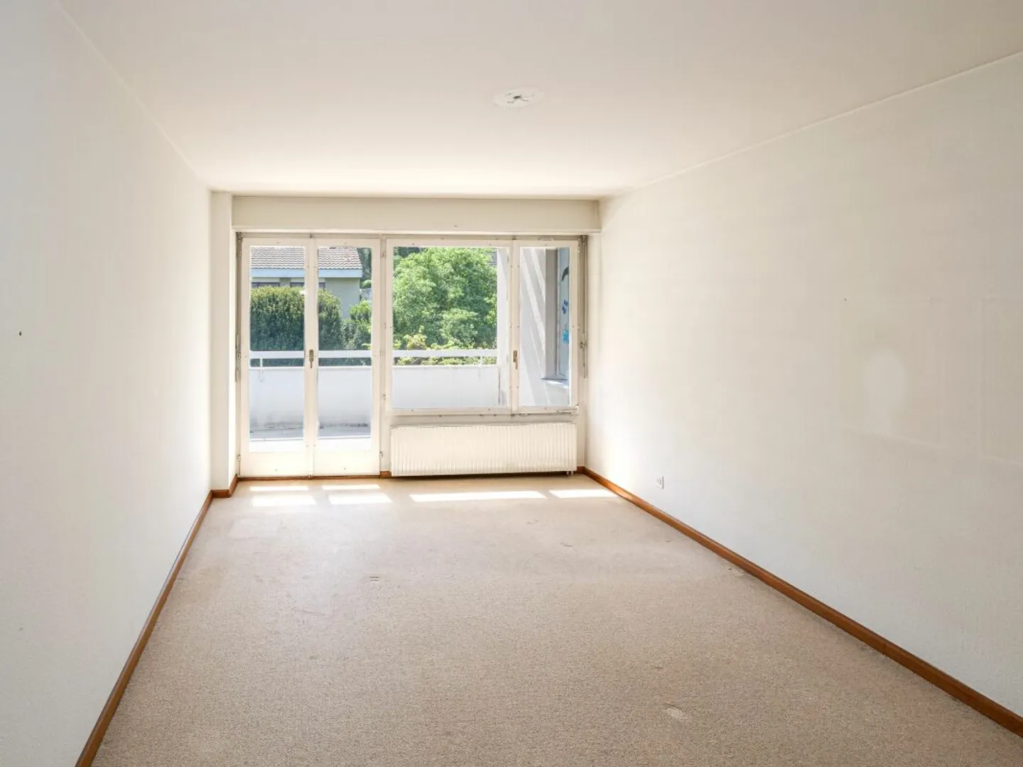 Duplex Single-Family House with Large Garden, Ideal for Families - Photo 7 of 10
