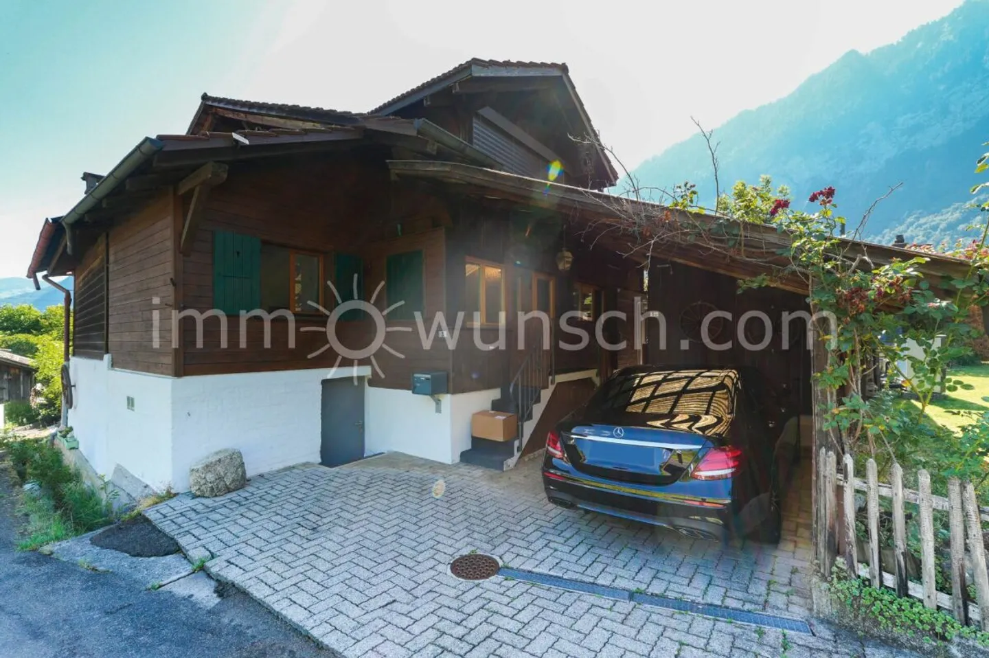 Charming Chalet with Annex, in popular Därligen, on Lake Thun - Photo 3 of 13