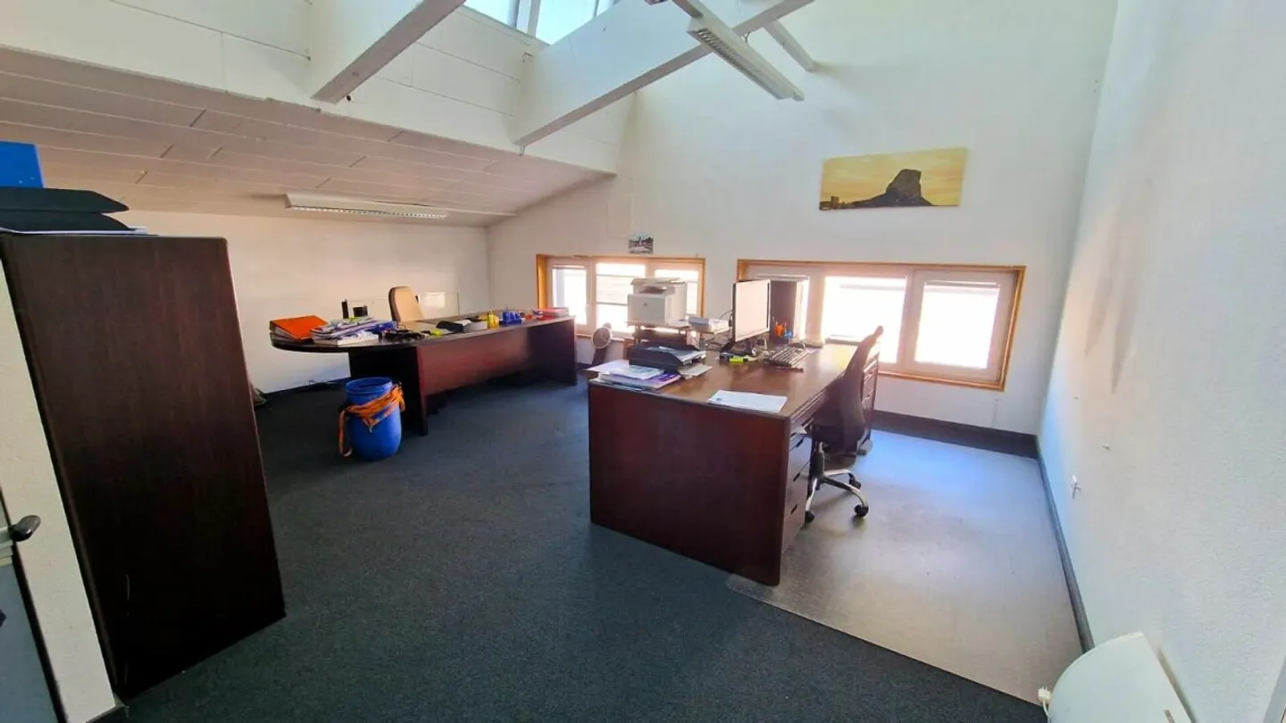 IDEALE PER NEGOZIO/SHOWROOM/ARTIGIANO - Foto 10 di 10