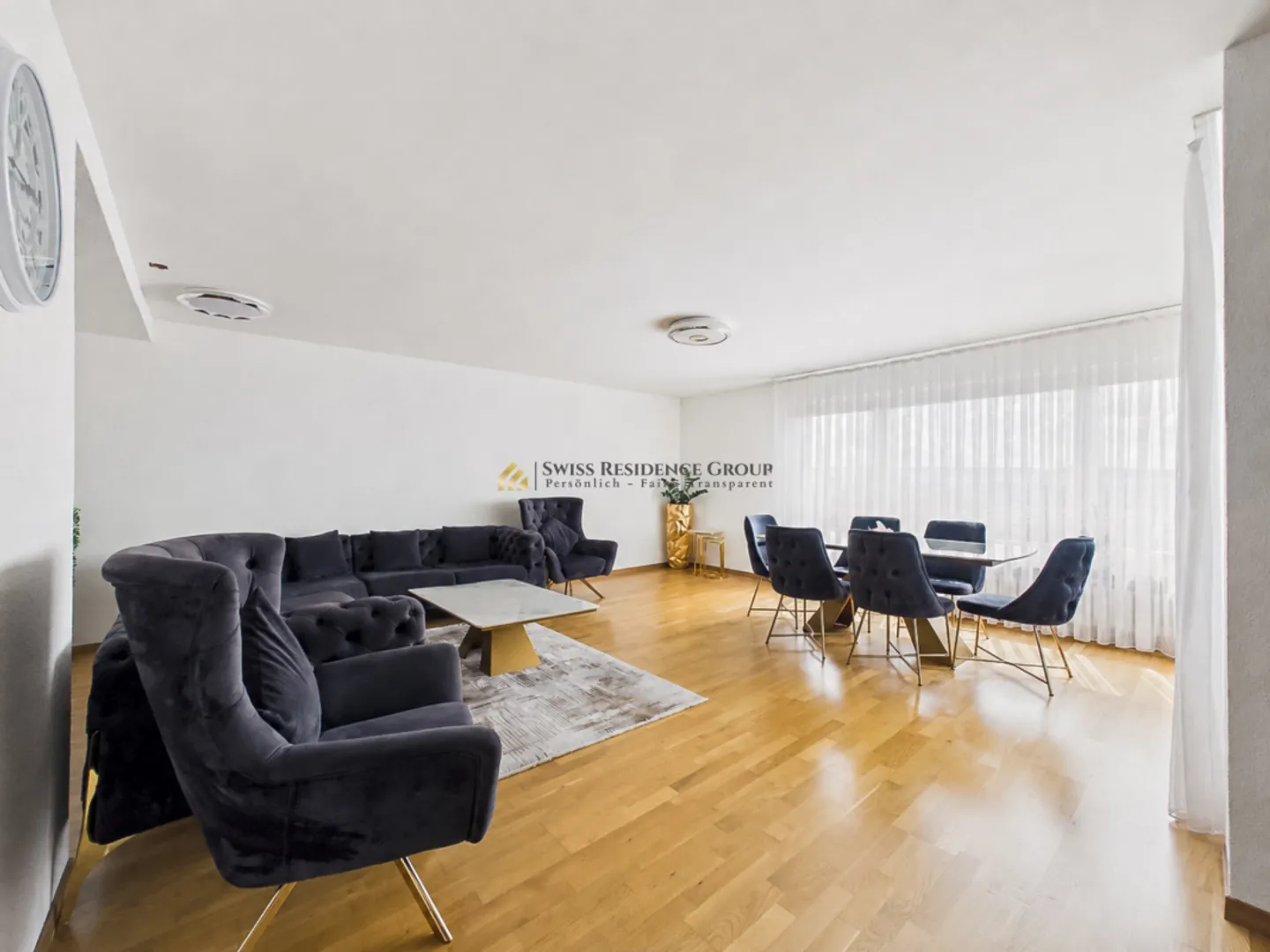 Wohnen mit Weitsicht: 7.5-Zimmer Einfamilienhaus mit Pool und grossem Garten - Photo 3 of 13