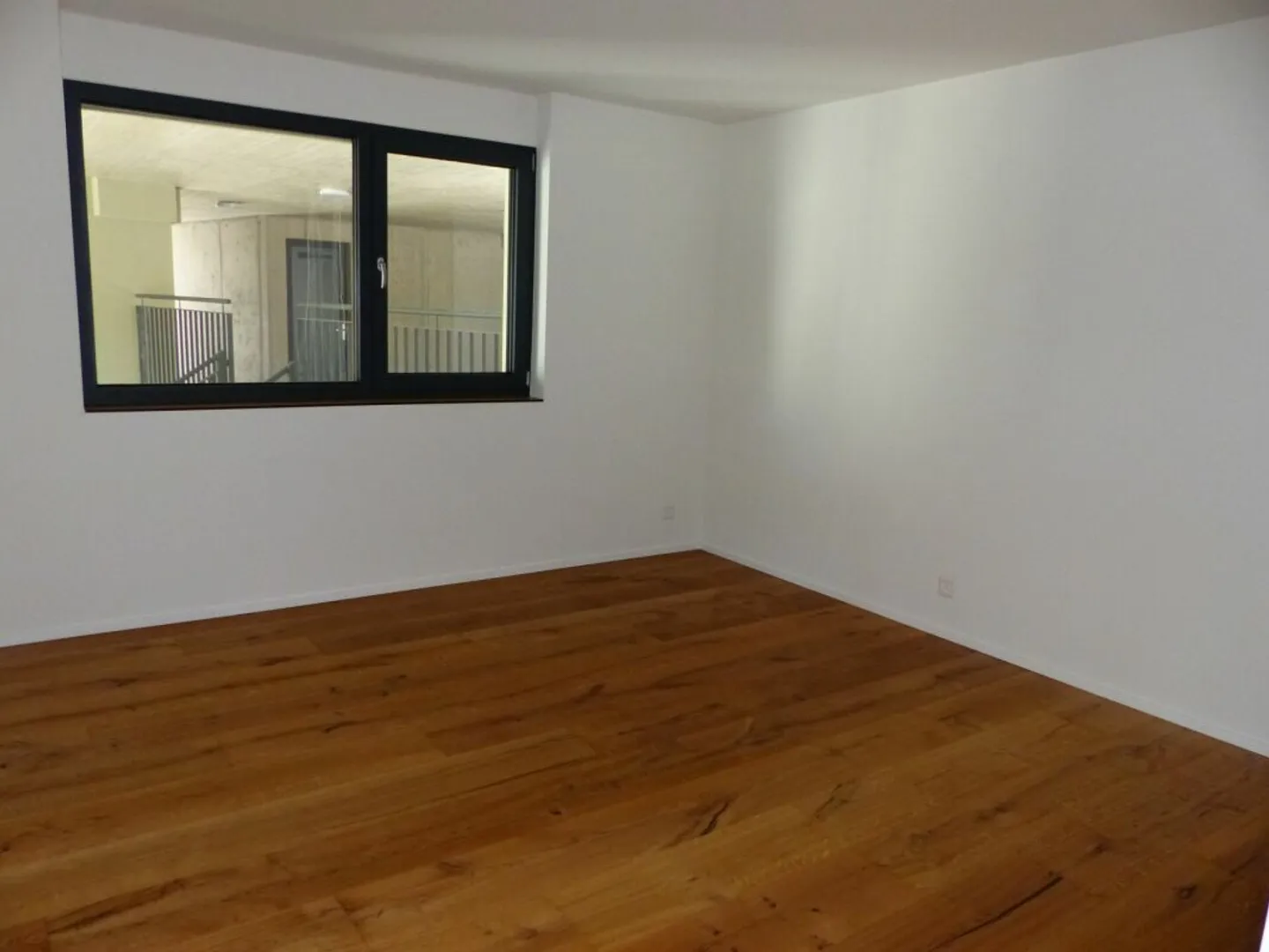 ATTRACTIVE 4.5 ROOM ATTIC FOR RENT / NEW BUILDING - Photo 12 of 13