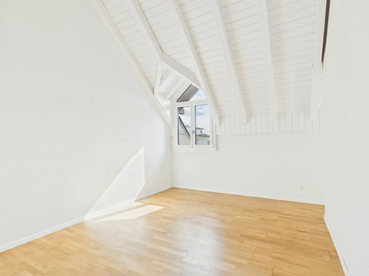 Dreamlike Maisonette Apartment in Lupfig with Modern Renovation - Photo 9 of 13