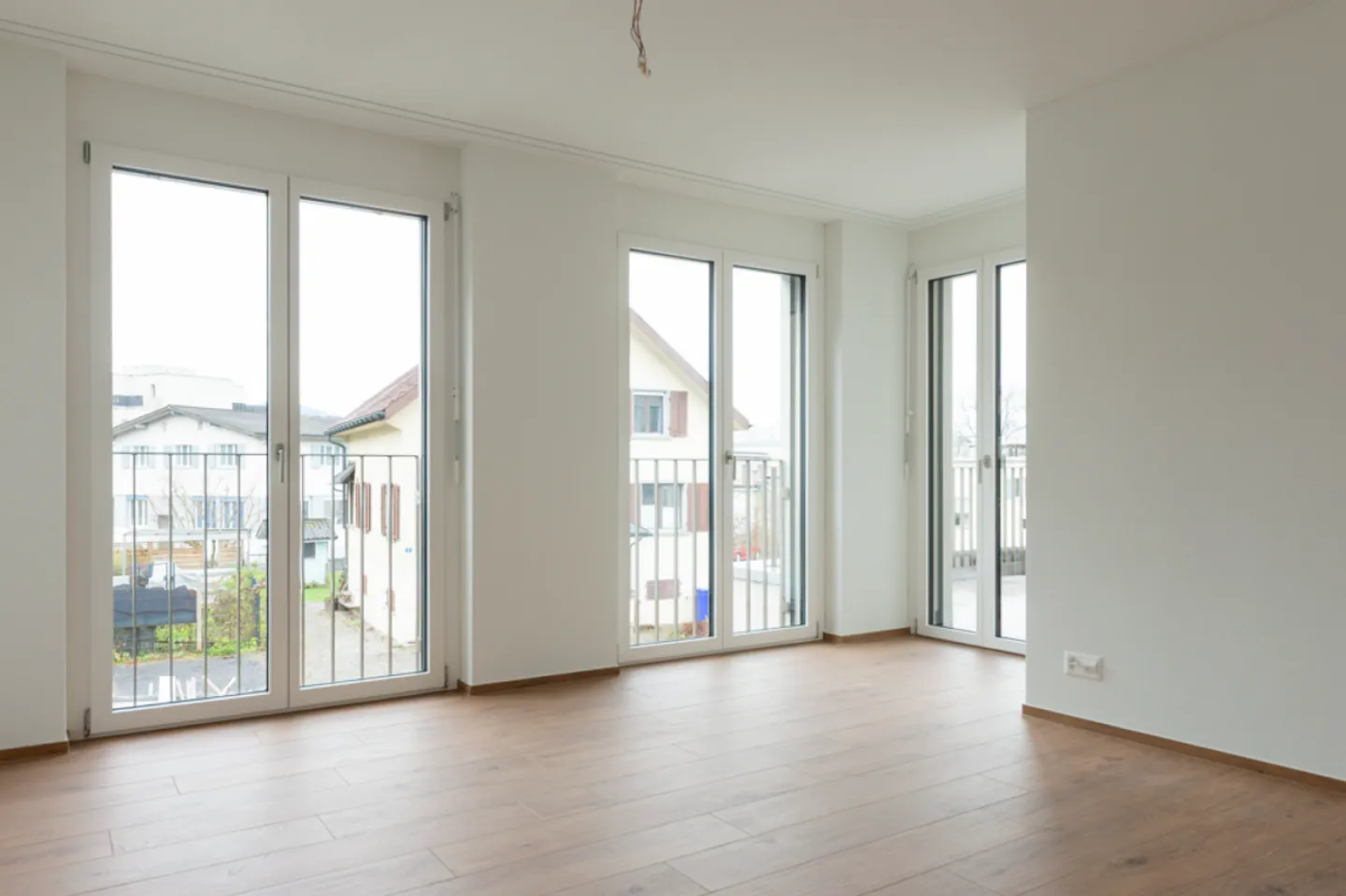 Neubau 6.5-Zi. Einfamilienhaus mit Garten - Foto 5 von 13