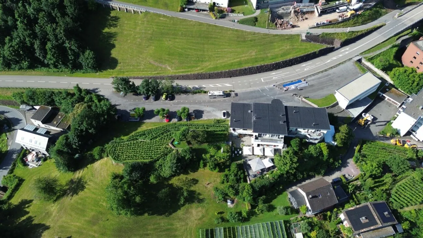 Hotel & Restaurant with Apartments, Vineyard and Building Land in Premium Location by Lake Walensee - Photo 3 of 13