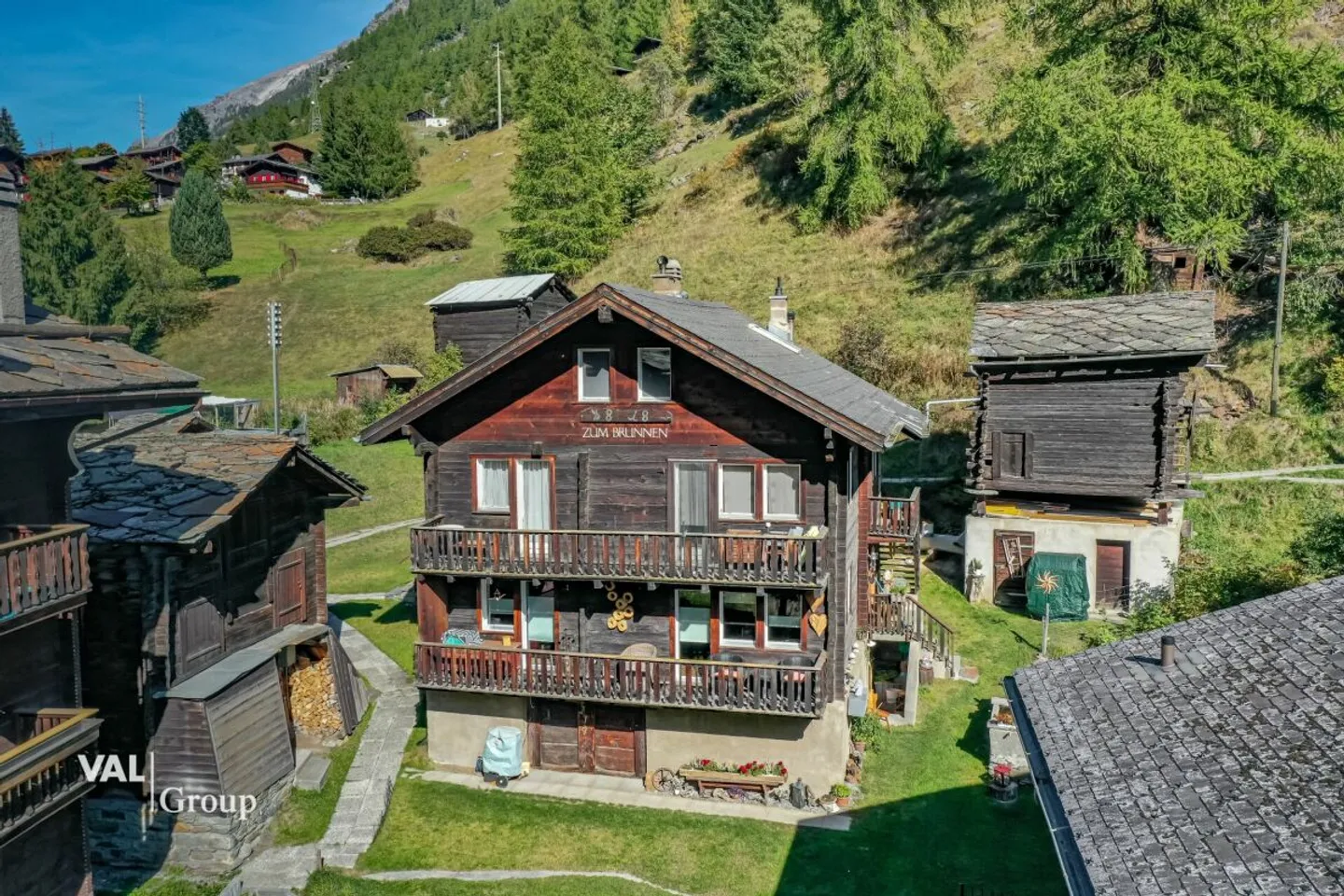 Charming 5.5-room duplex apartment near Zermatt - Photo 1 of 13