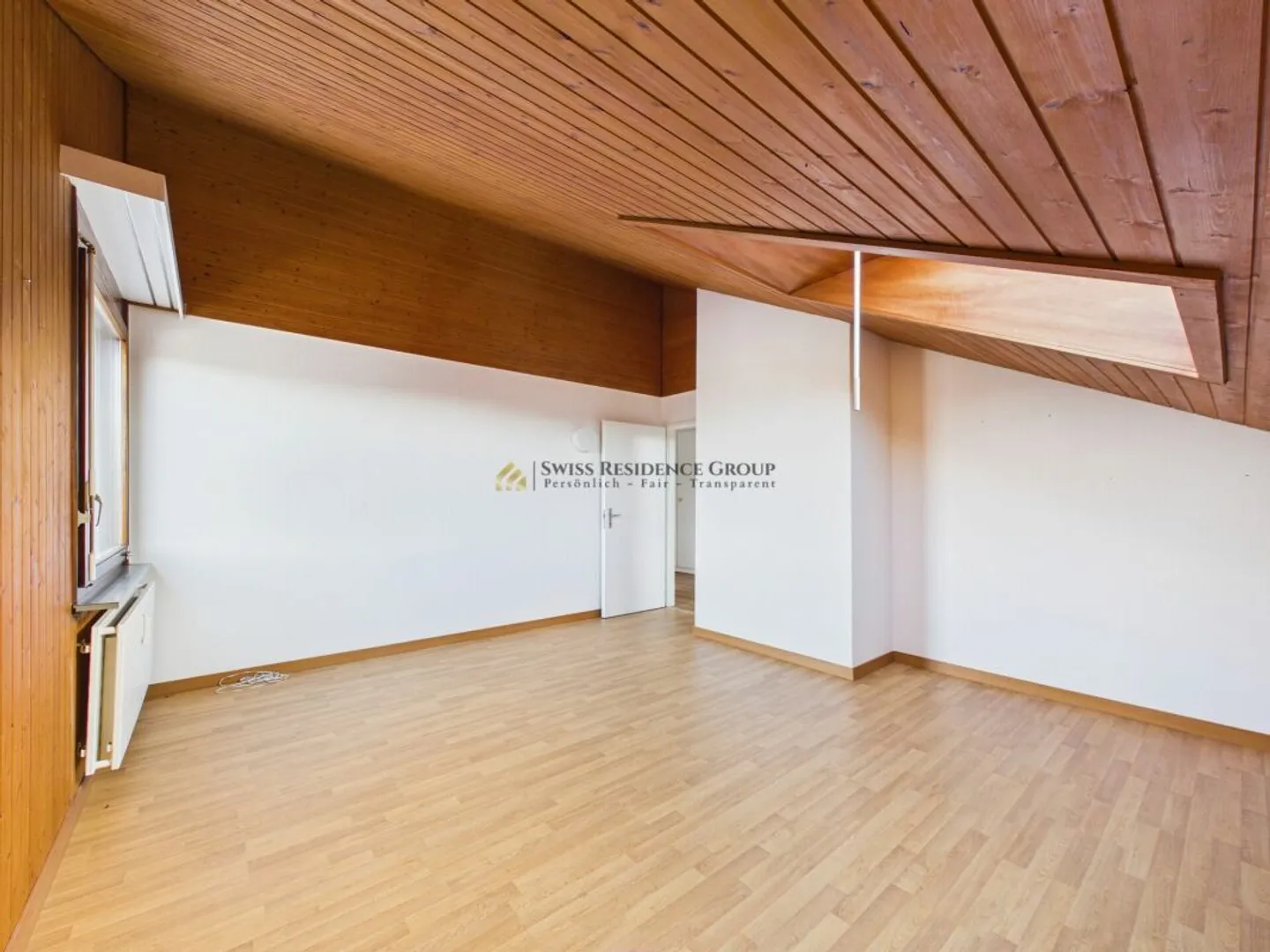 Light-flooded 4.5-room apartment with new kitchen and beautiful view - Photo 13 of 13