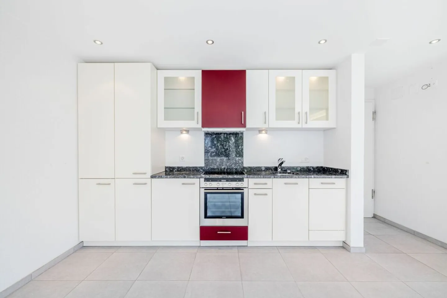 STUDIO MODERNE DE 1.5 PIÈCES PRÈS DU LAC DE CONSTANCE À LANDSCHLACHT - Photo 2 sur 8