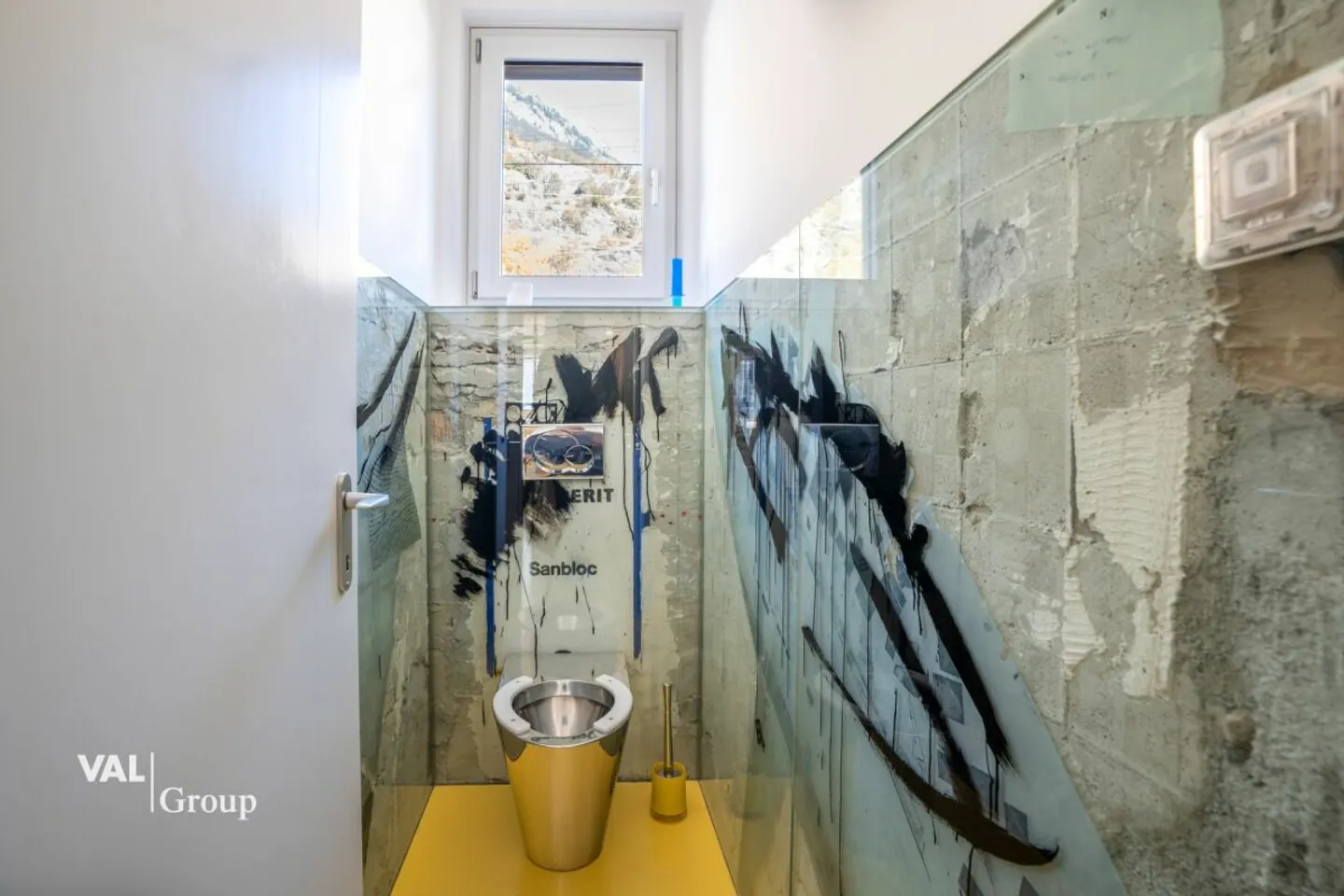 Office Space in a Central Location - Photo 12 of 13