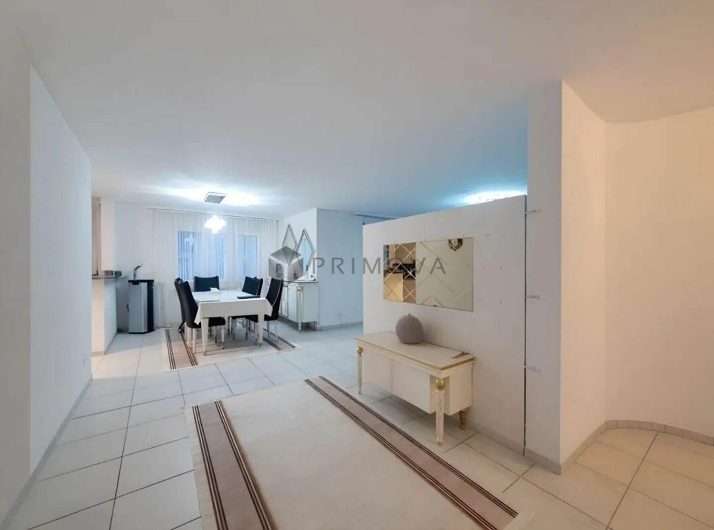 A home that combines generosity, light, and comfort - Photo 4 of 10