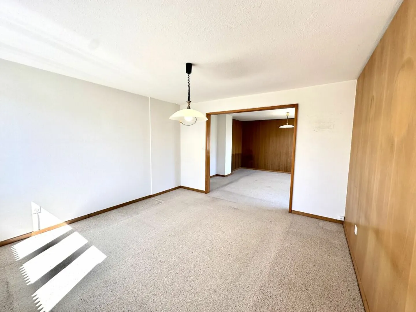 Charming and cozy, semi-detached single-family house - Photo 3 of 13