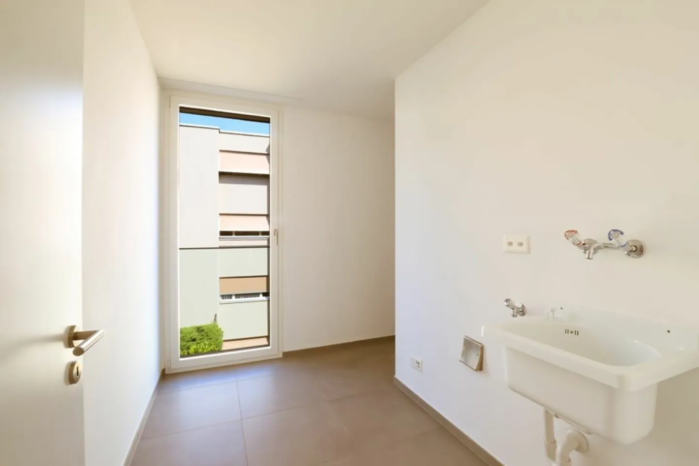 LOSONE - Wohnung zur Miete mit Parkplatz in der Garage - Foto 9 von 11