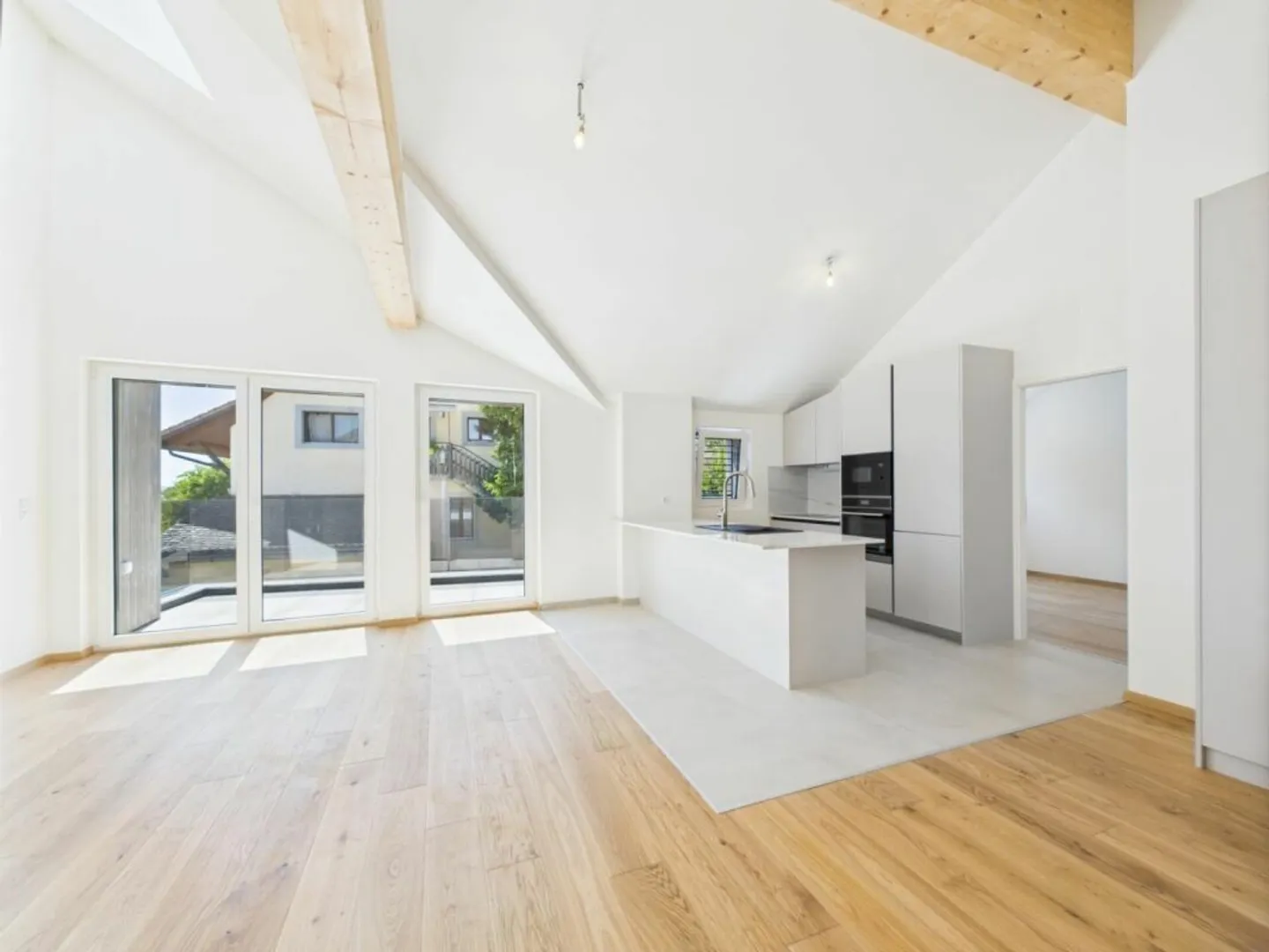 NEU: Helle 4,5 Zimmer - Foto 3 von 9