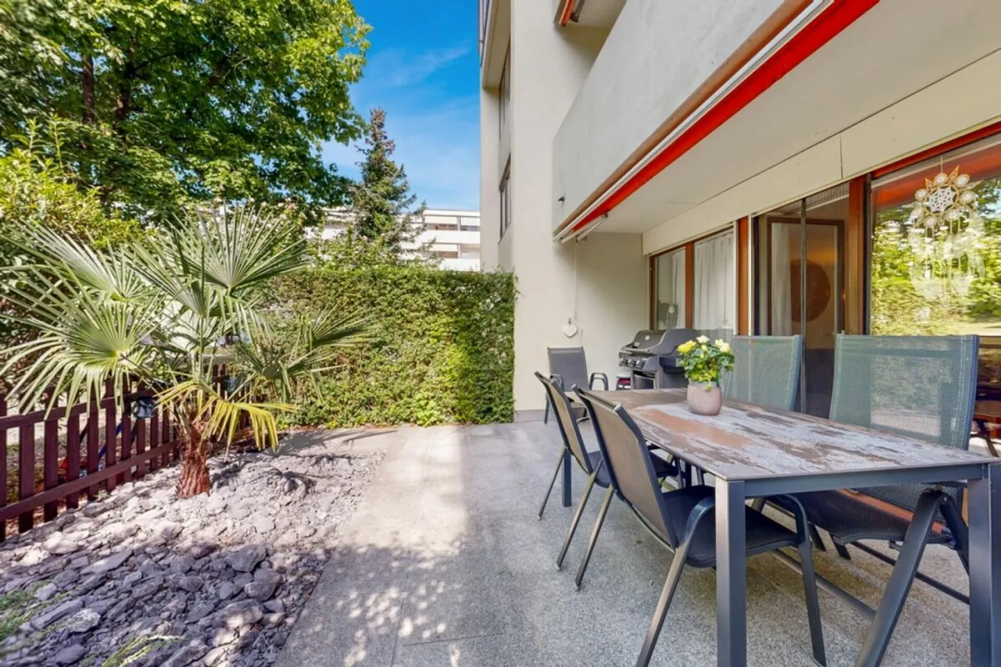 Modern Maisonette Garden Apartment with Parking Space - Photo 4 of 13