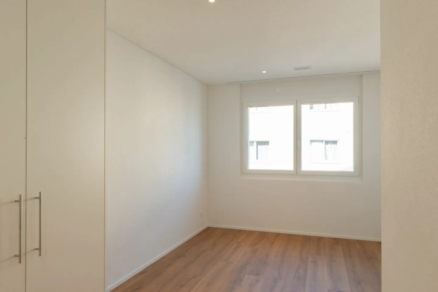 Attractive 2.5-room apartment in the best location - Photo 3 of 7