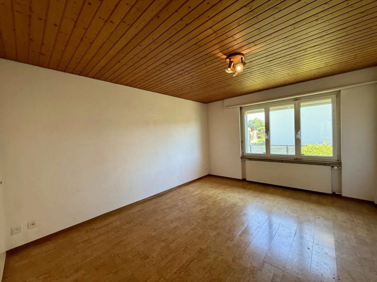 Dream Home with Potential: 5.5-Room Single-Family House in Niederbuchsiten - Photo 7 of 13