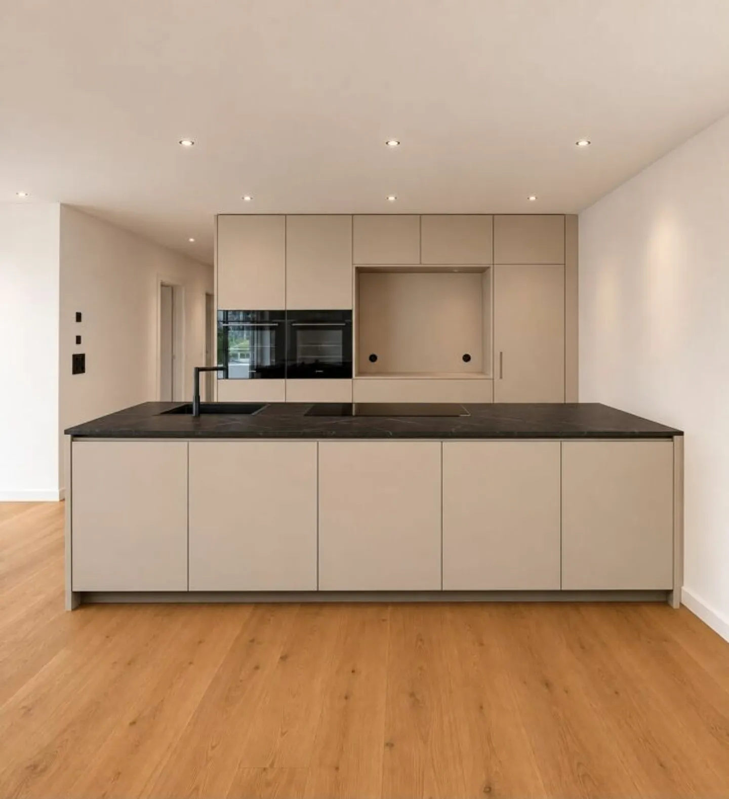Schöne, offene und lichtdurchflutete Wohnung - Foto 1 di 12