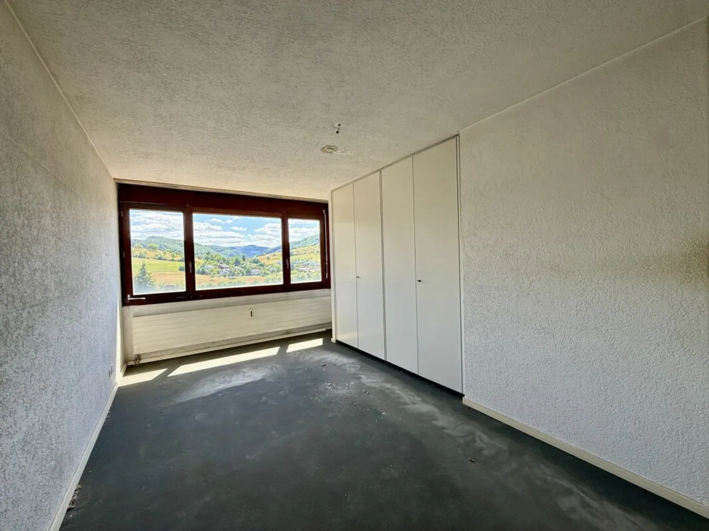 Vue de rêve et grand potentiel : Maison de ville à Magden - Photo 7 sur 13