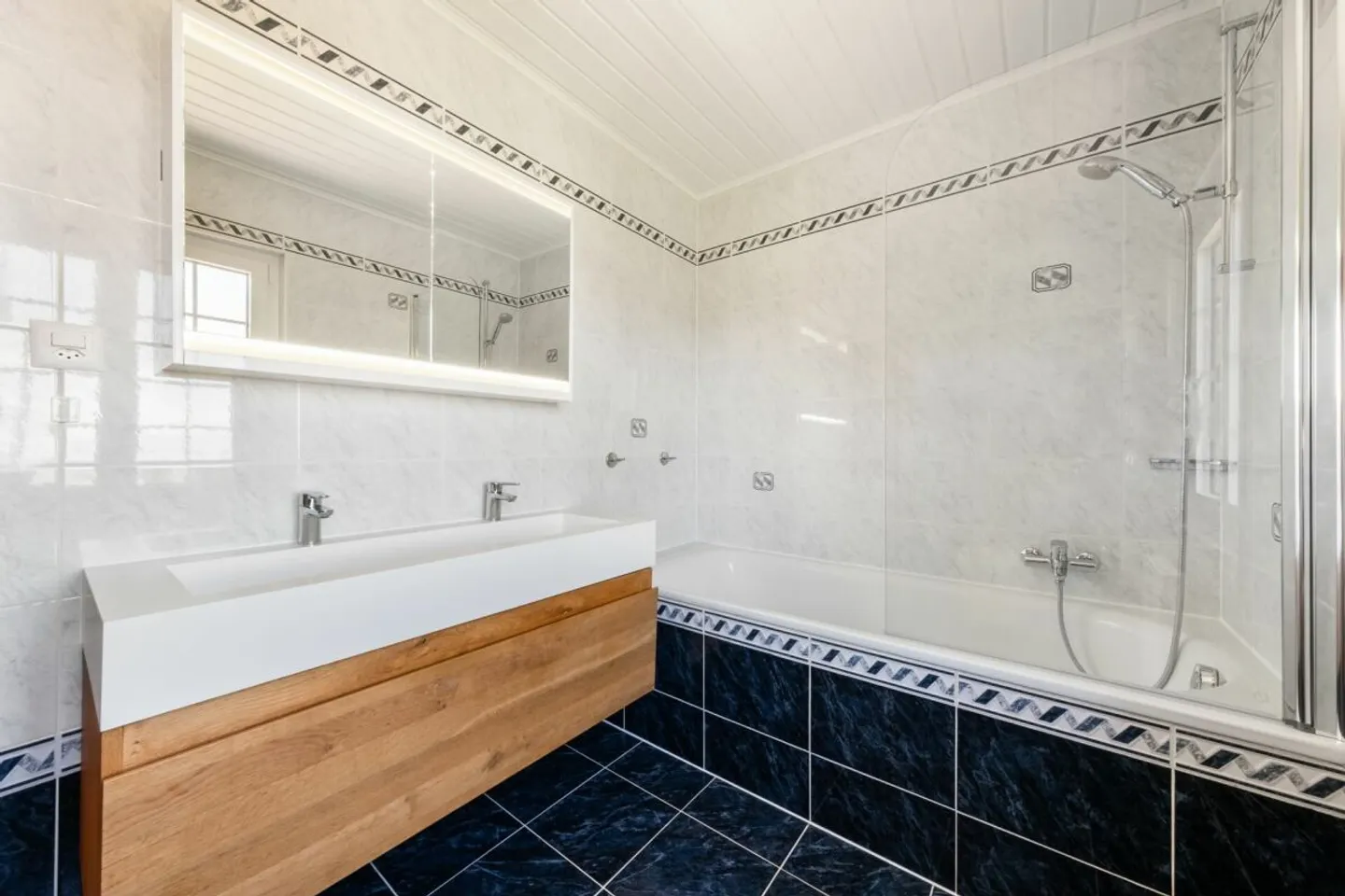 Villa individuelle de 8,5 pièces dans un environnement préservé - Photo 9 sur 13
