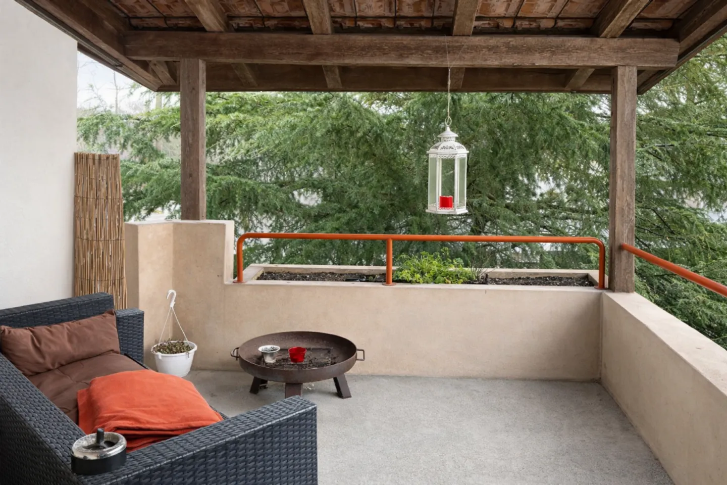 Lumineux appartement en duplex de 7,5 pièces avec balcon dans un quartier familial - Photo 6 sur 10