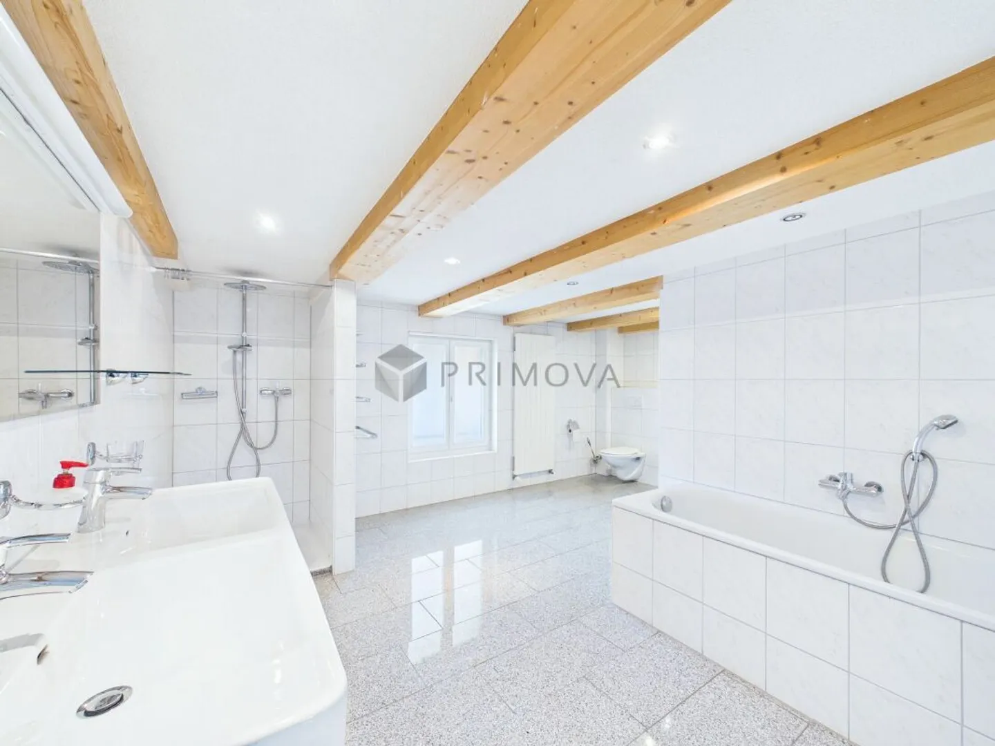 Maison familiale charmante avec potentiel - Photo 10 sur 13