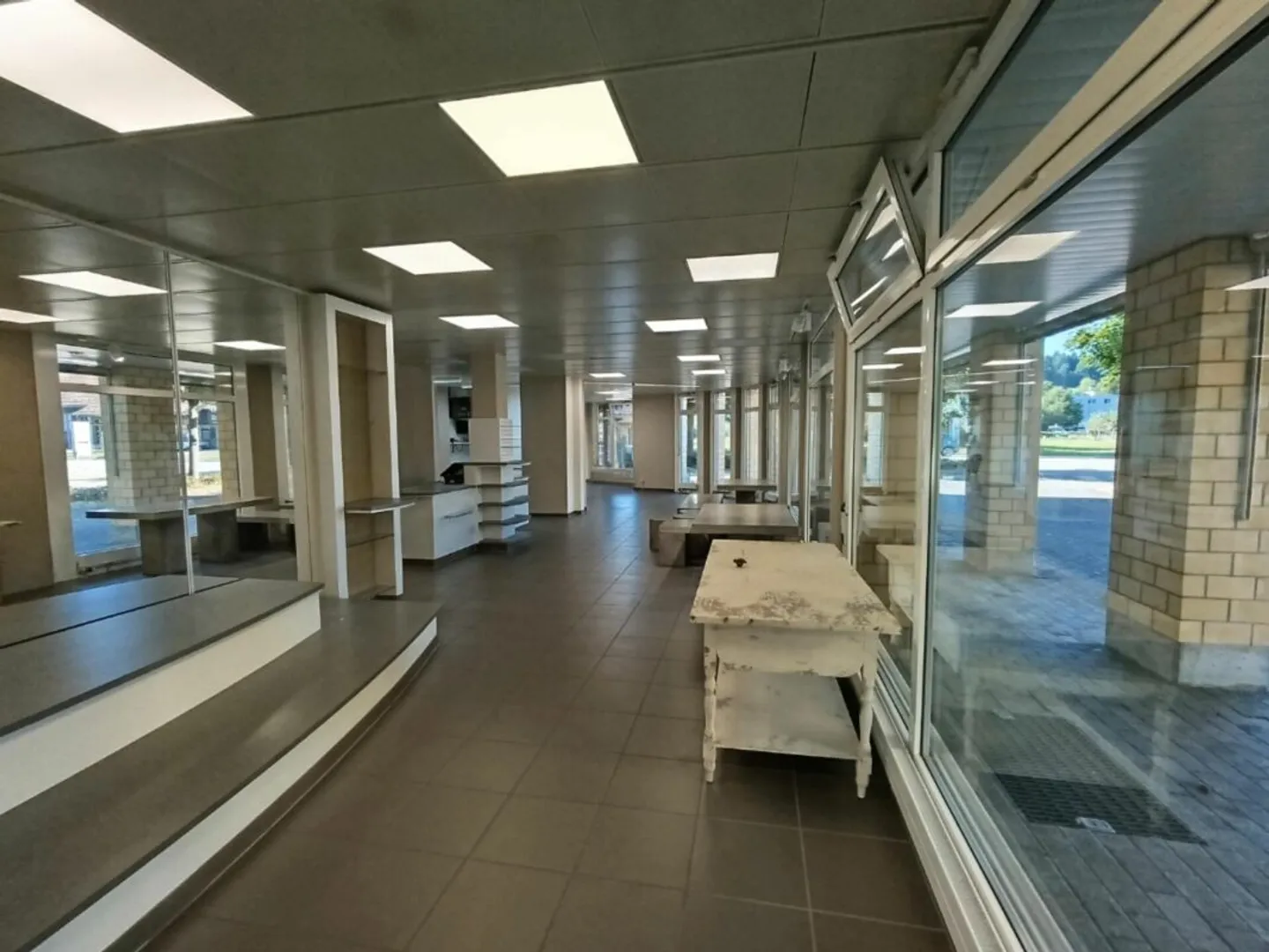 Premium Standort in Rothrist! Ihre neue Verkaufsfläche im Herzen der Gemeinde - Foto 6 von 10