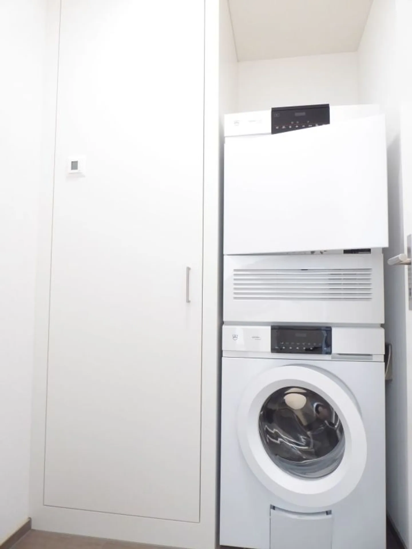 neuwertige 2.5-Zimmer-Wohnung in Walenstadt - Photo 8 of 12
