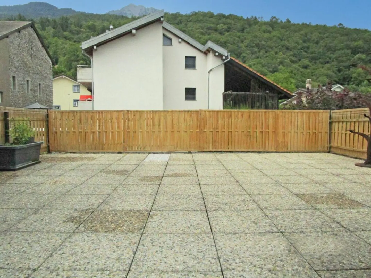Appartement 2,5p en duplex avec terrasse XXL - Photo 9 sur 9