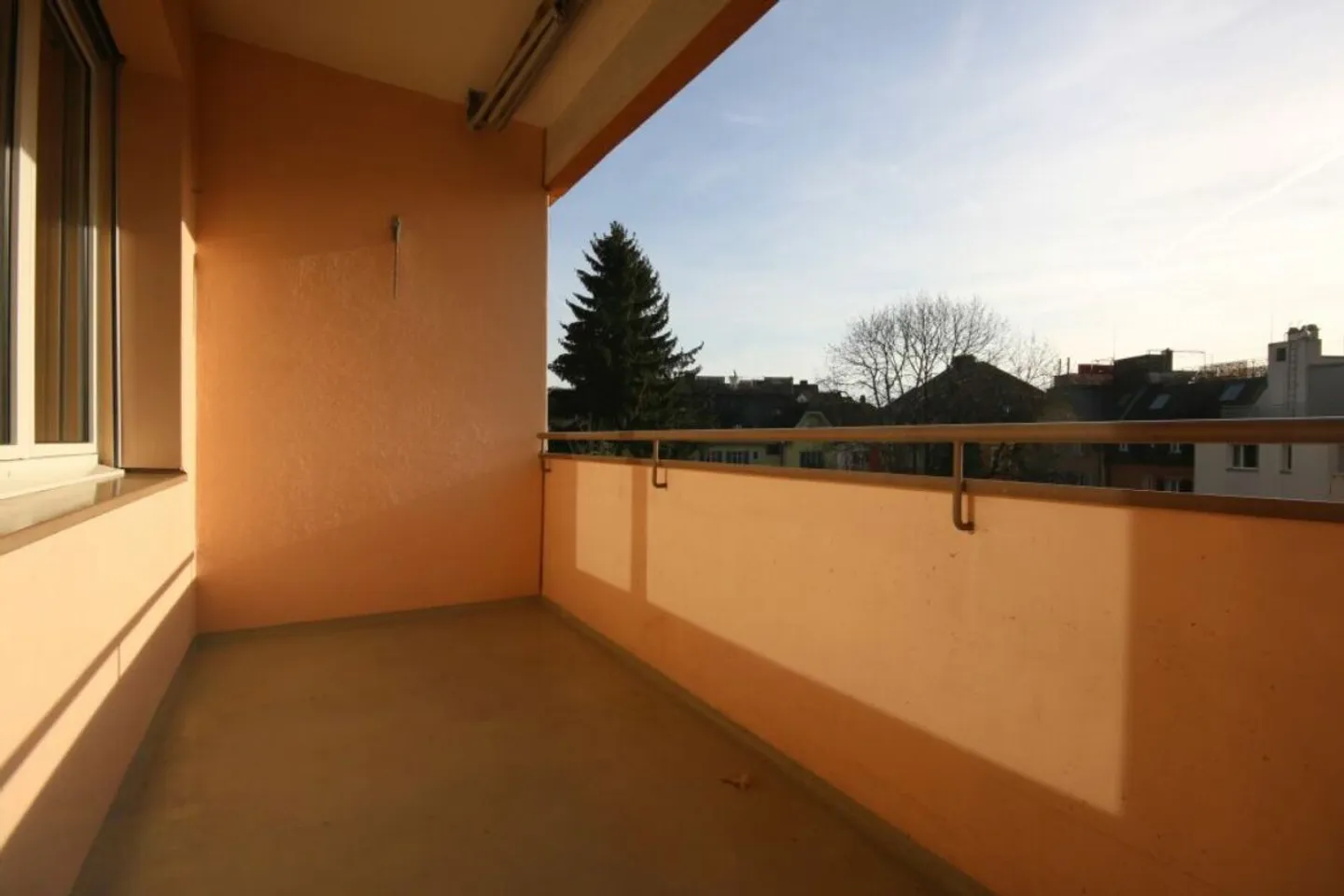 Appartement 1.5 pièces confortable, beau quartier résidentiel avec vue sur la verdure - Photo 1 sur 5
