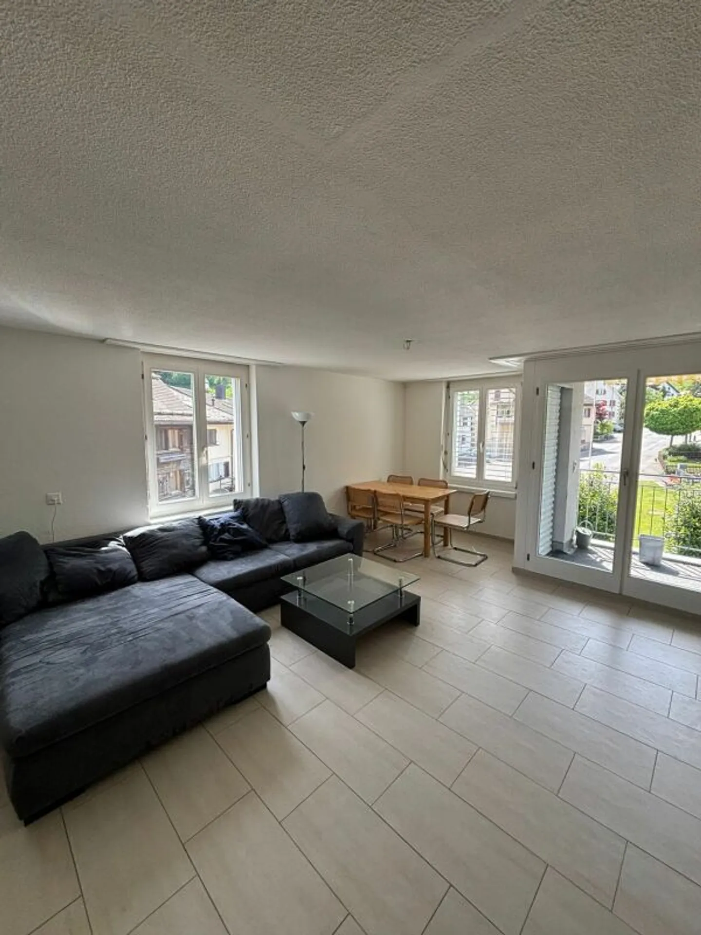 Grosszügige 4.5-Zimmer-Wohnung - Foto 1 von 7