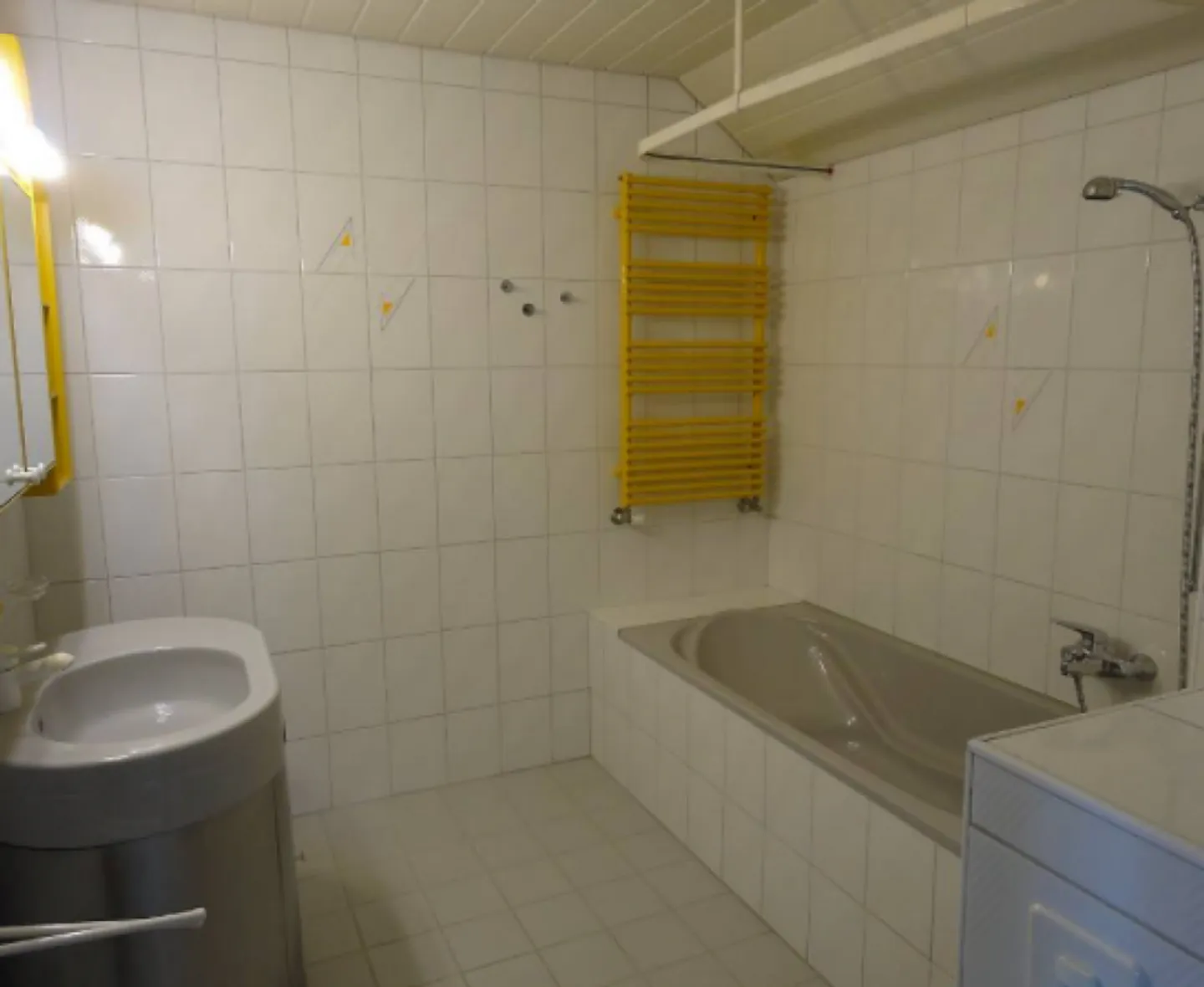 Charmante 2-Zimmer-Dachgeschosswohnung mit Mezzanin - Foto 5 von 5