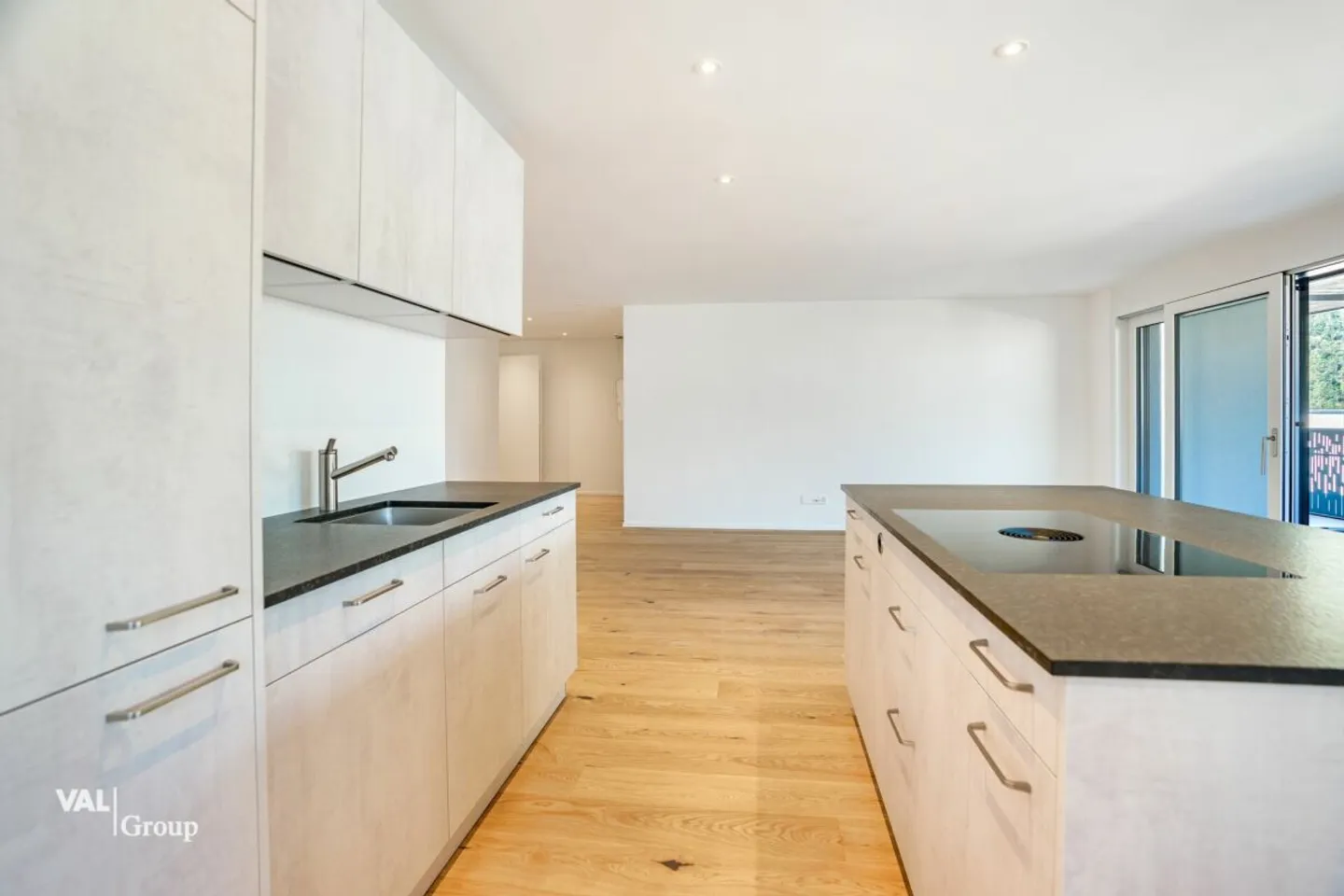 Neue 3.5 Zimmer Wohnung mit Aussicht - Foto 2 von 13