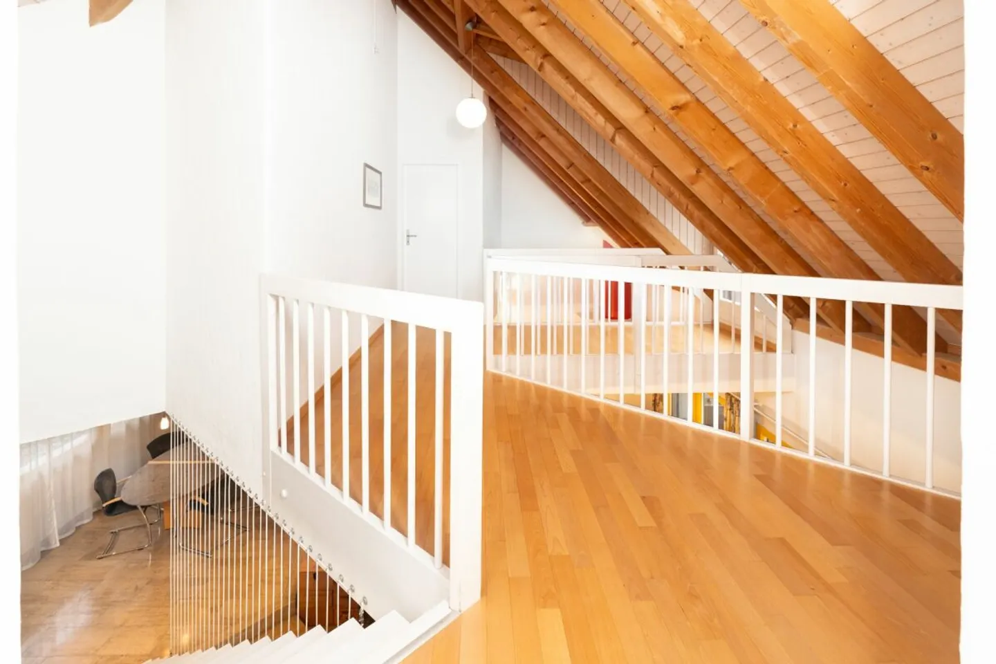 Exklusive Familienhaus mit Garten - Foto 6 von 12