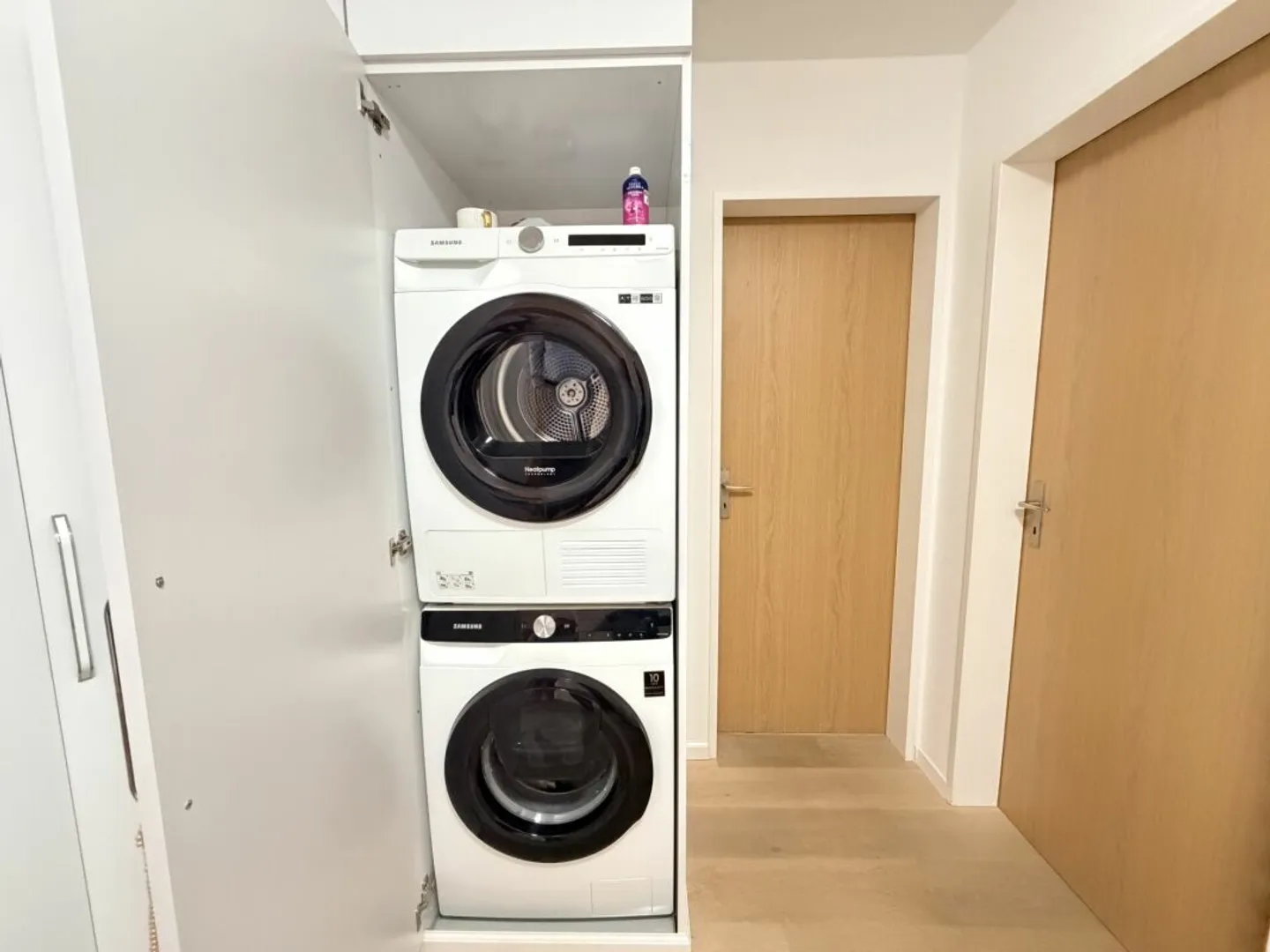 Appartement attrayant de 4,5 pièces avec beaucoup de confort de vie - Photo 10 sur 11